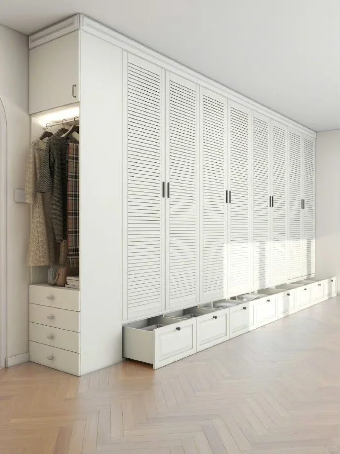 卧室别做传统衣柜了，金属衣柜实现收纳翻倍