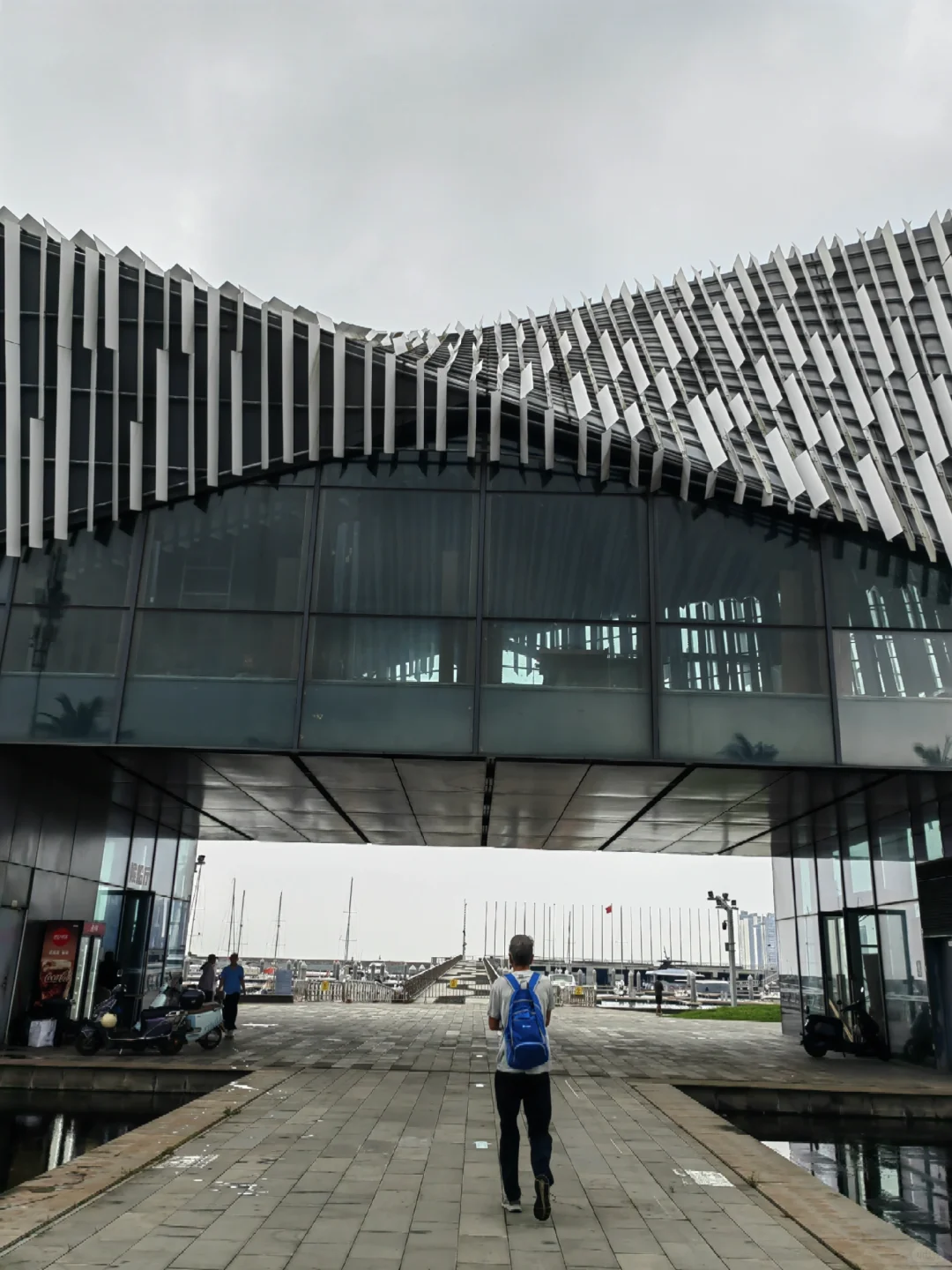 海南新建筑挺炸眼