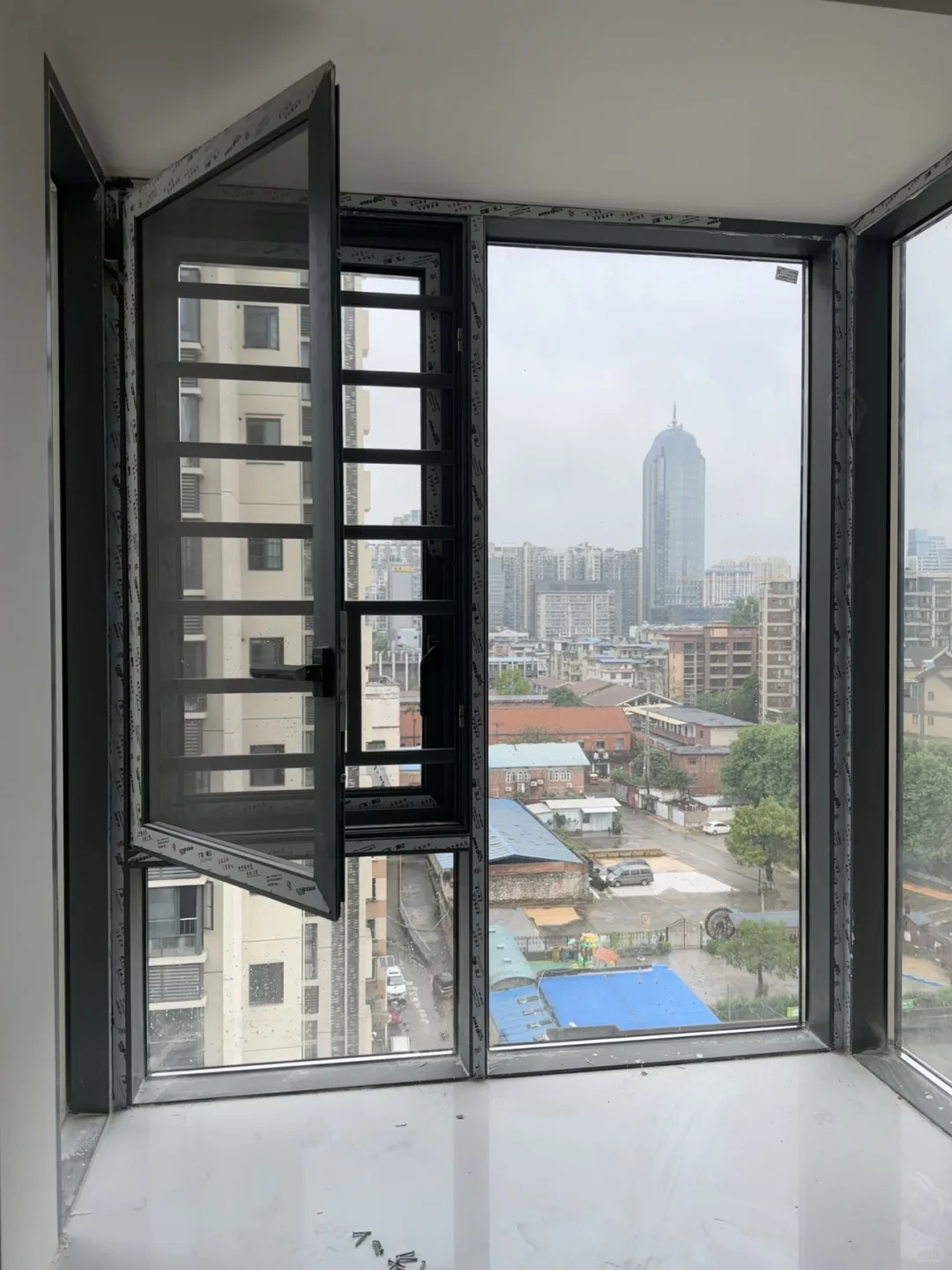 全屋都做大玻璃窗?爽翻了