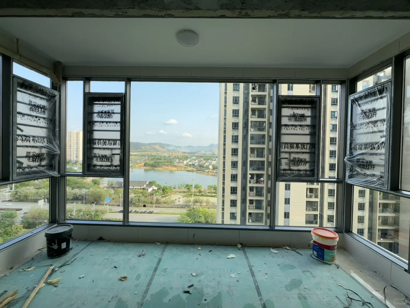 全屋都做大玻璃窗?爽翻了