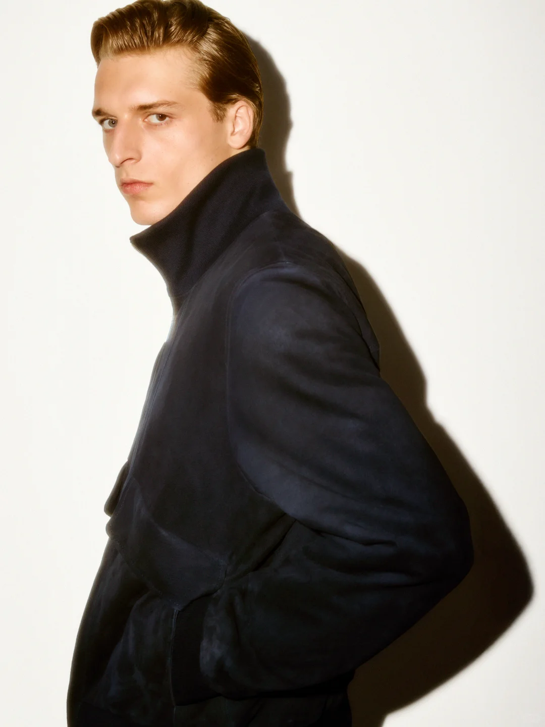 COS 2025秋冬系列｜经典重构