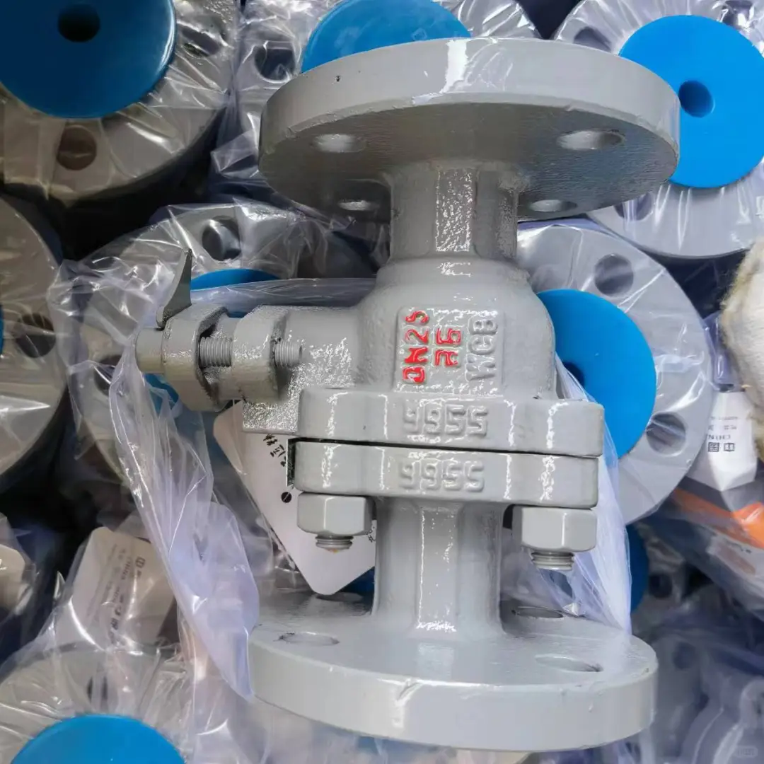 铸钢法兰球阀不仅具有良好的耐腐蚀性能，而且耐磨损，寿命长。即使在恶劣的工作环境中，也能保证长时间稳定运行。同时，该阀门采用环保材料制造，符合现代工业绿色发展的要求。 该球阀设计精良，球体与阀座之间实现