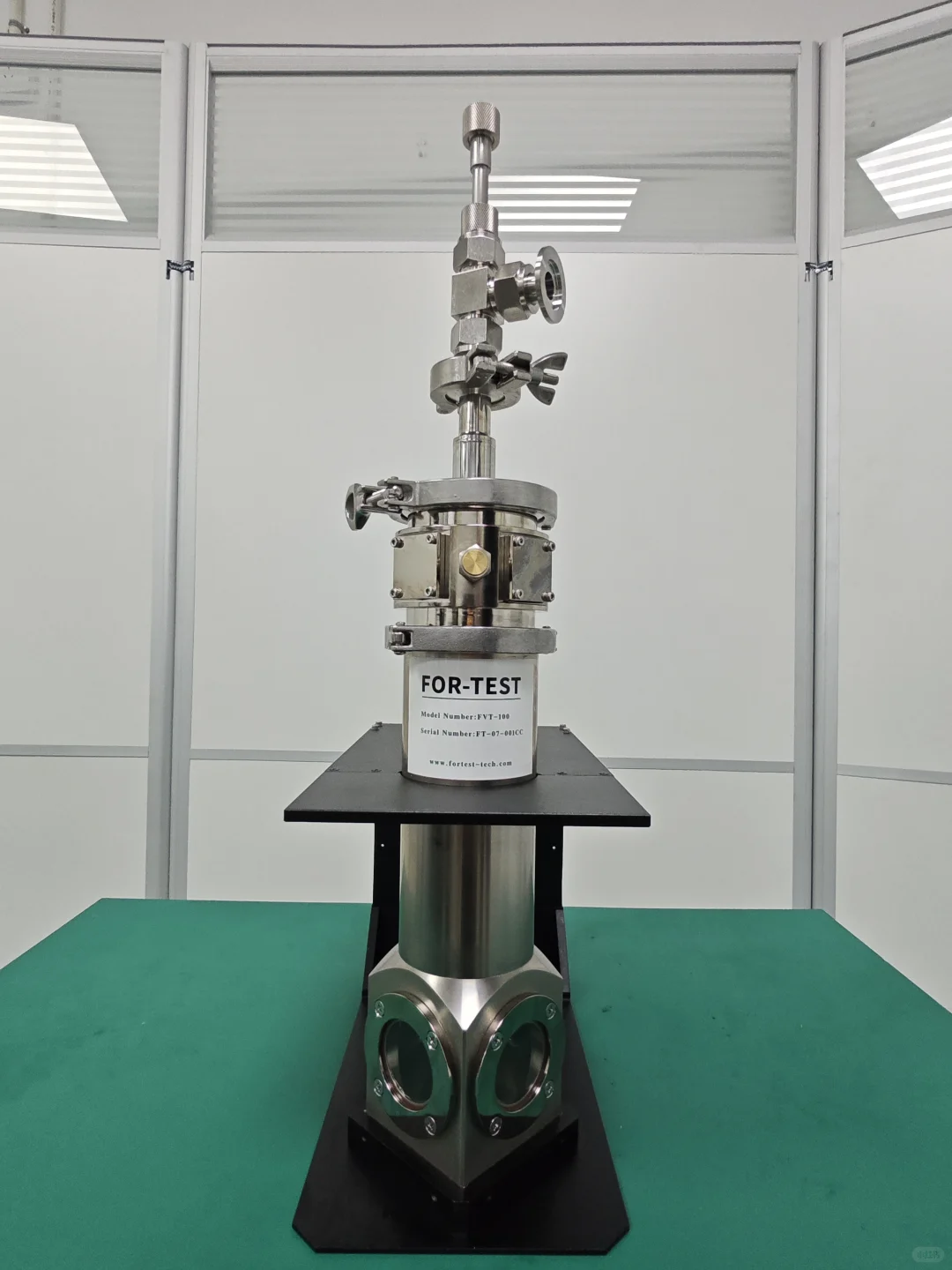 FVT-100液氮恒温器配光谱仪