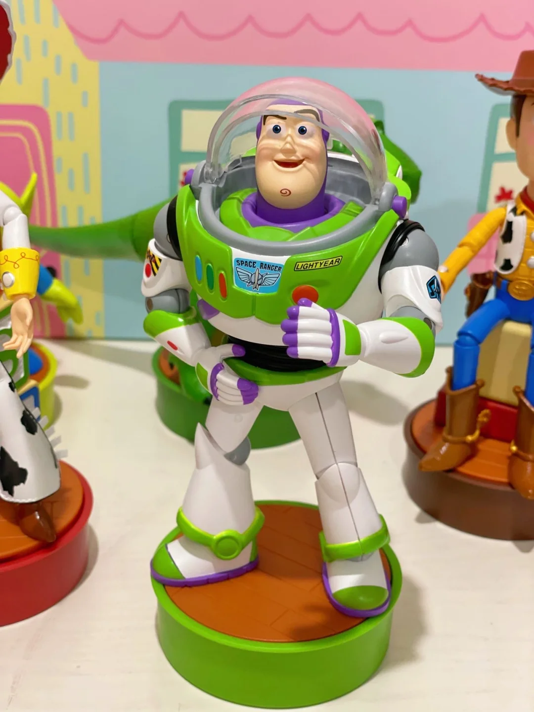 翠丝控狂喜！机器人萌到心巴上