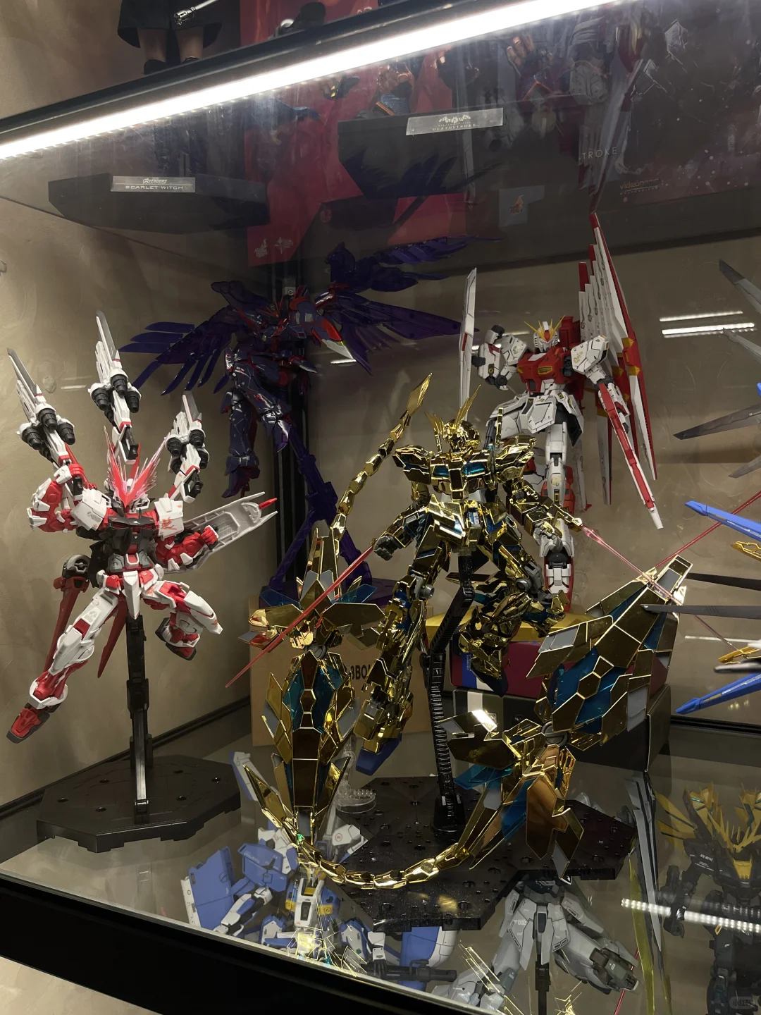 终于完成梦想有一个自己的高达展柜