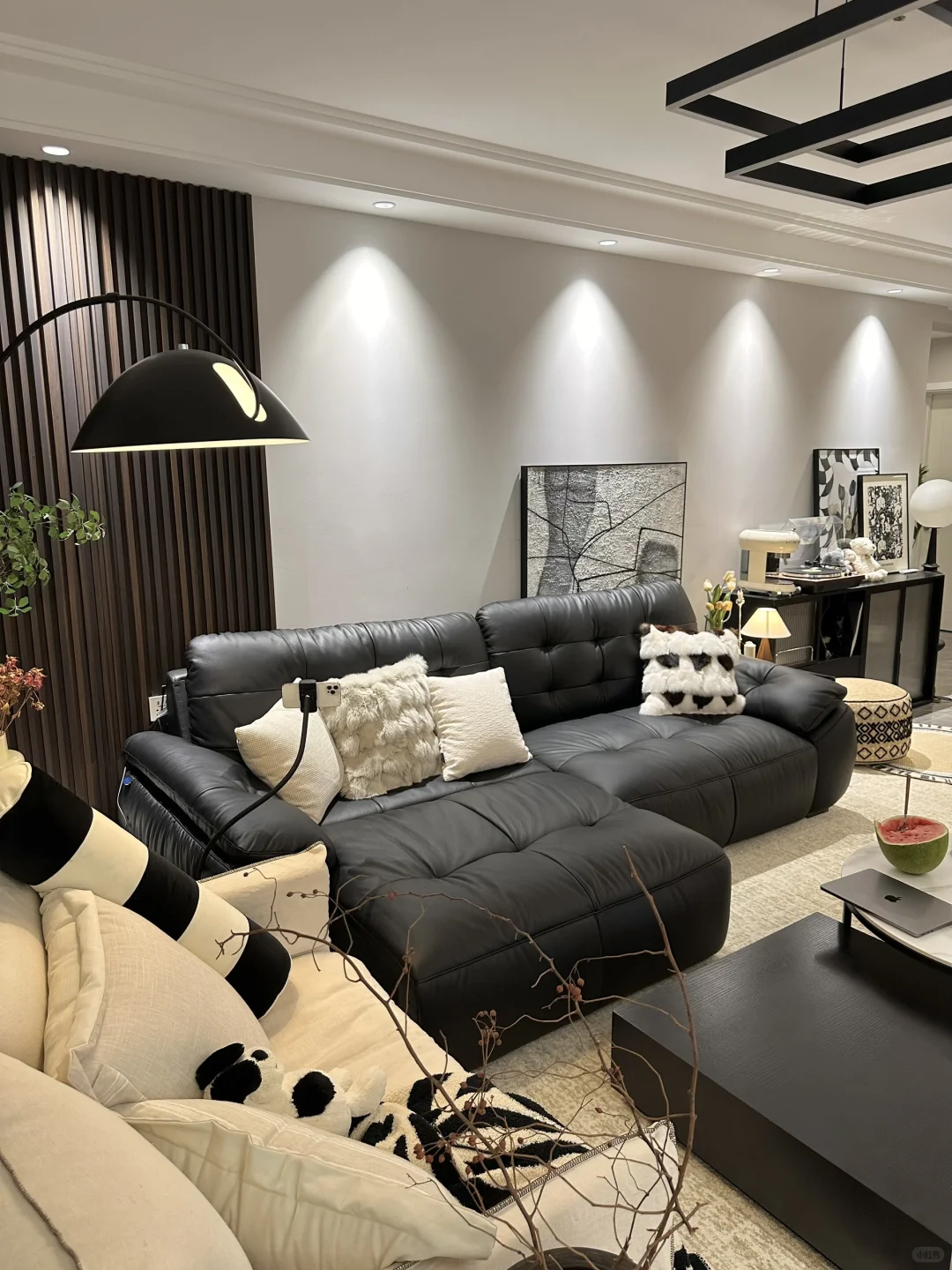 买不起大house 有个90平小家也挺幸福~