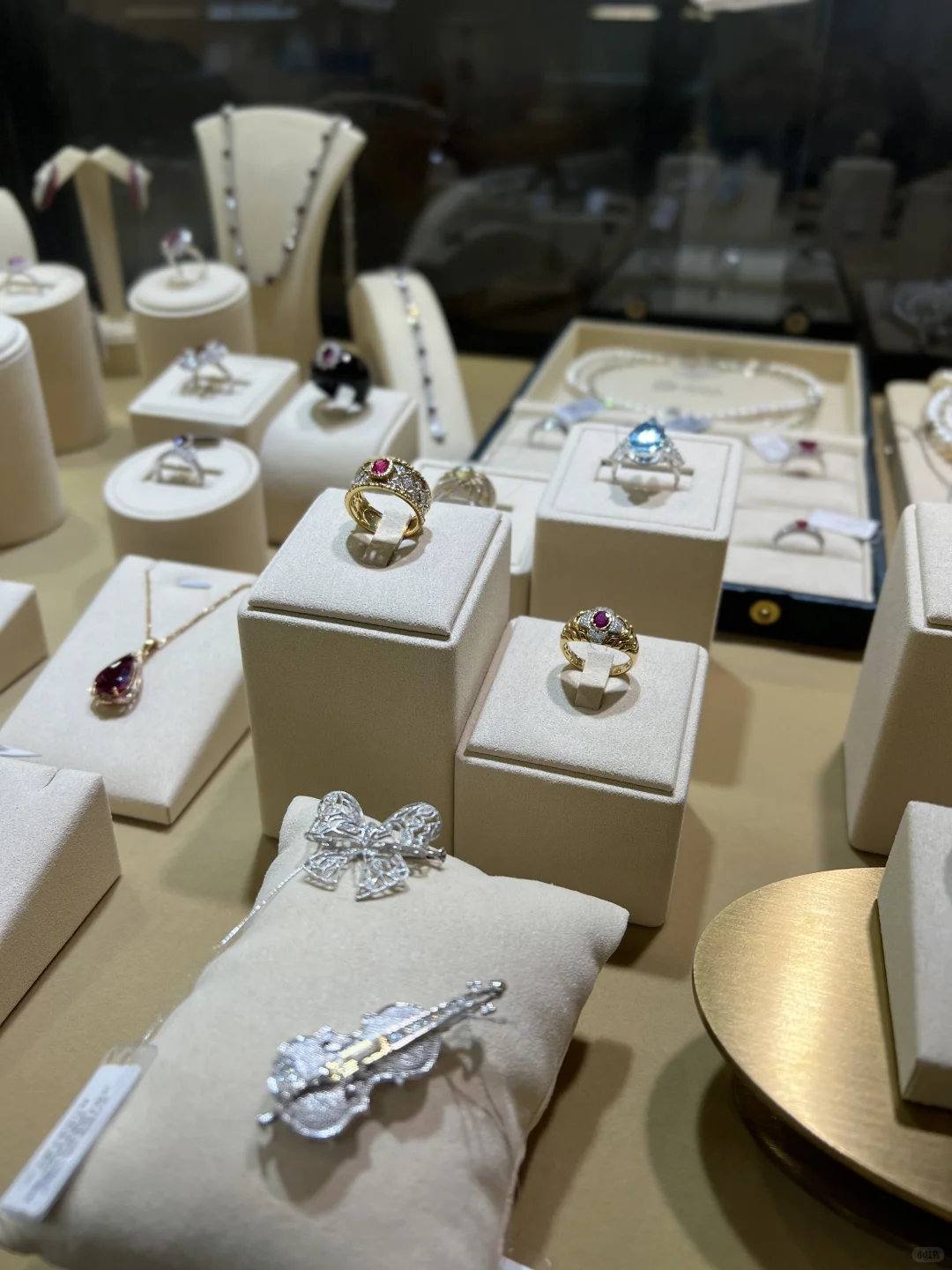 北京珠宝展第二天 老客户集中来袭?