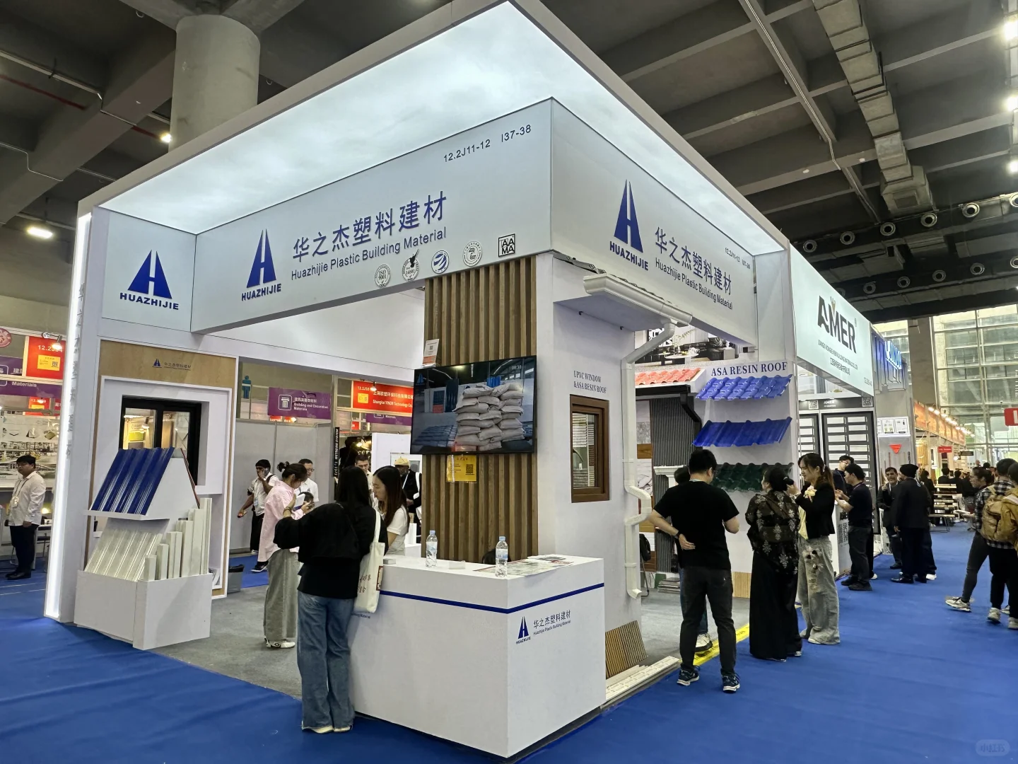 广交会二期现场直击！展台设计卷疯了?