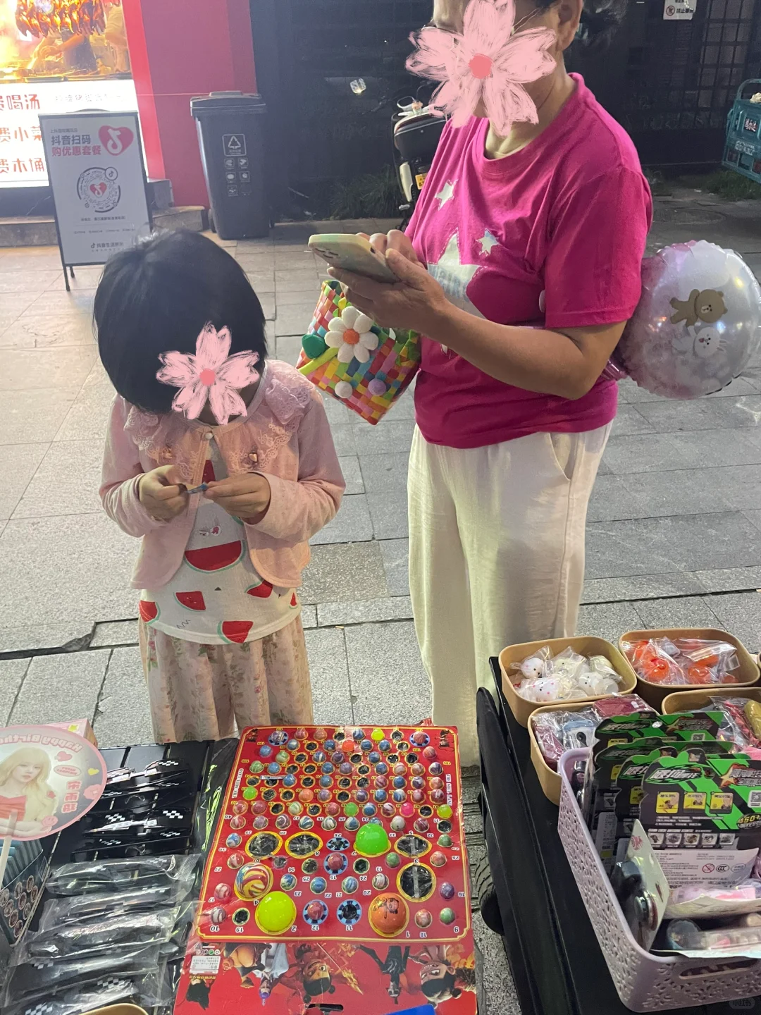 摆摊第 16 天|夜市收入 177 元!布丁成顶流