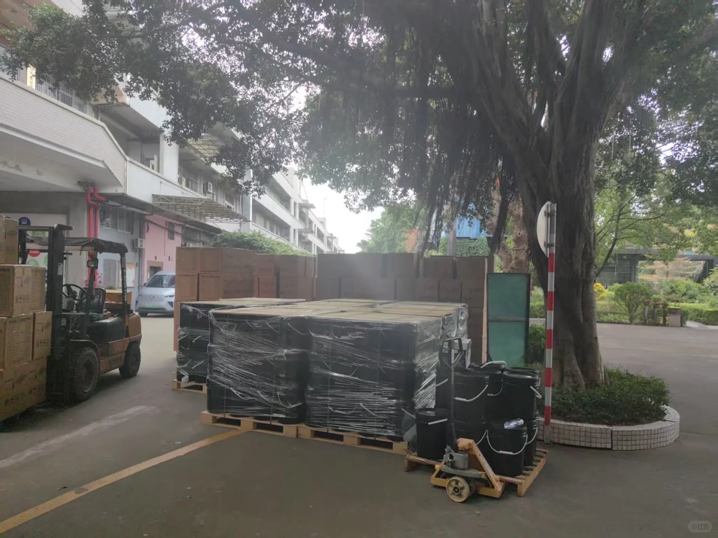 外贸人才懂的浪漫～顺利装柜！