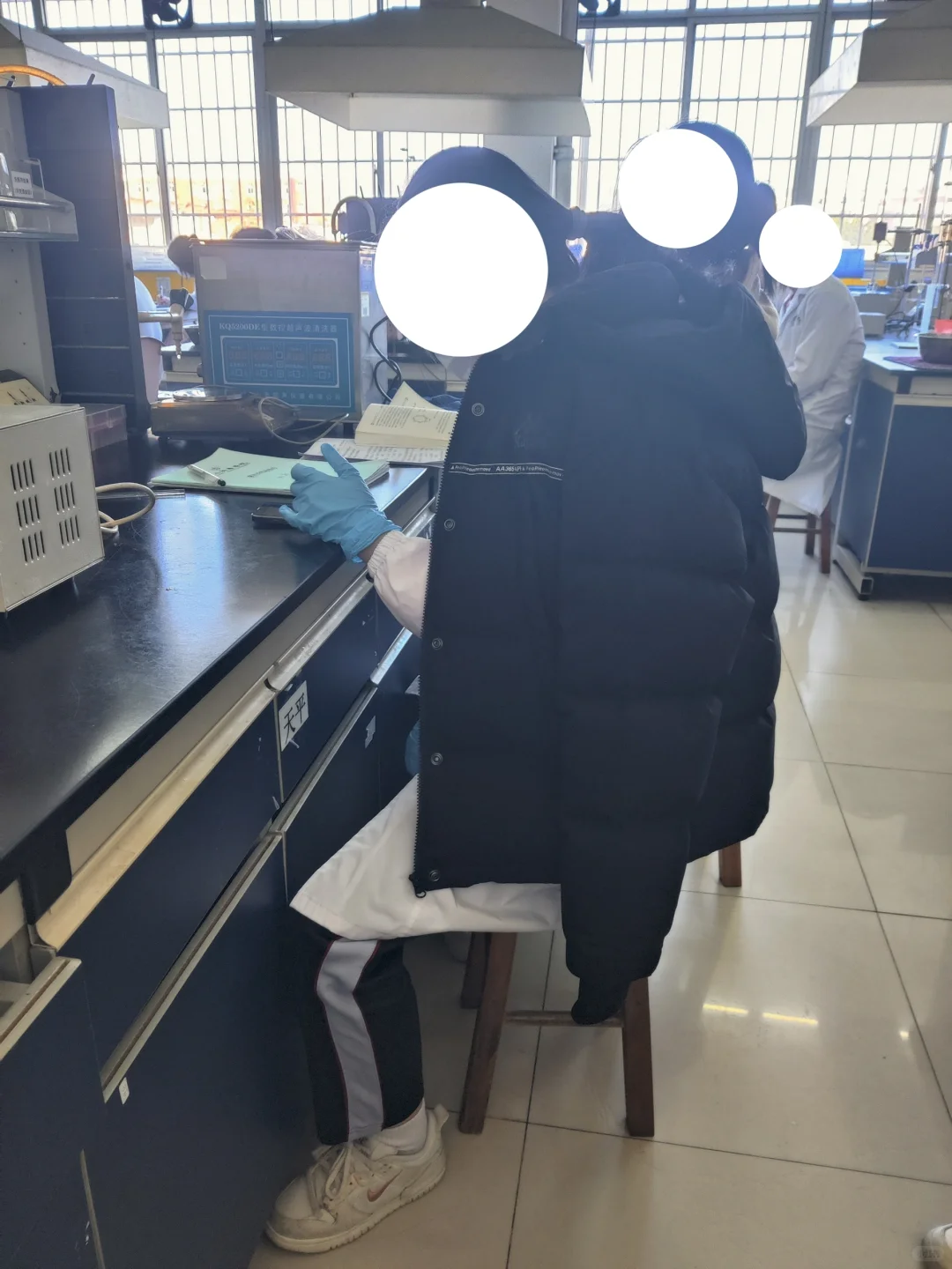 冬天的早八做实验很冷怎么办？