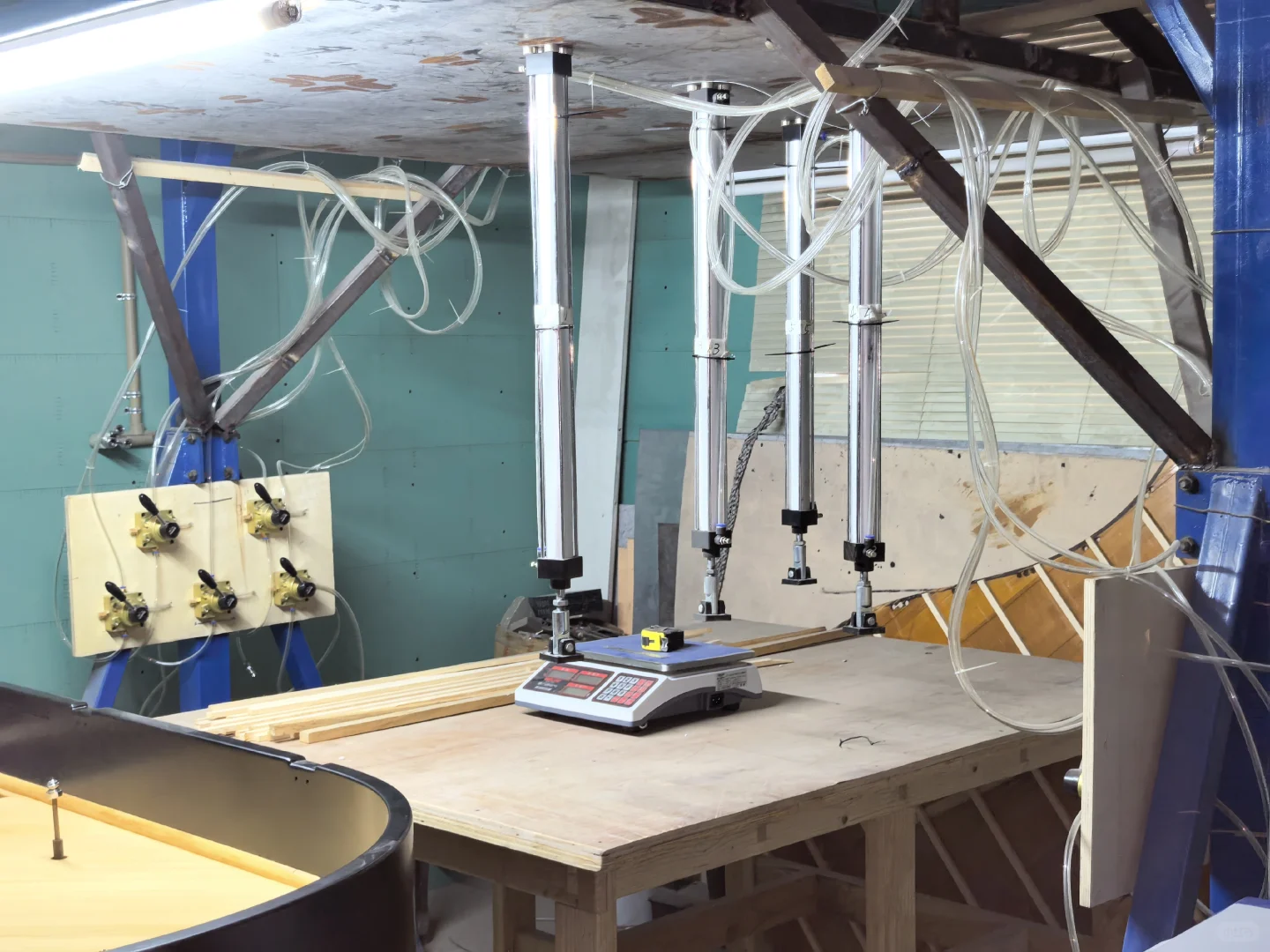 【钢琴修复界的“声学实验室”】