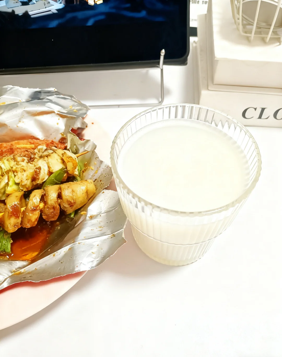 夜幕降临，美食与微醺的碰撞～