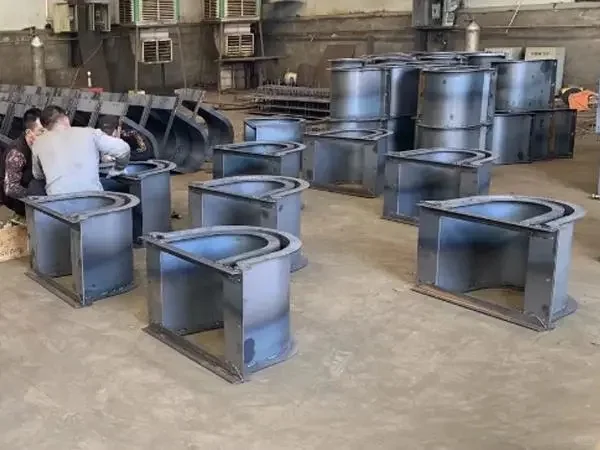 预制矩形流水槽模具预制块的生产关键。