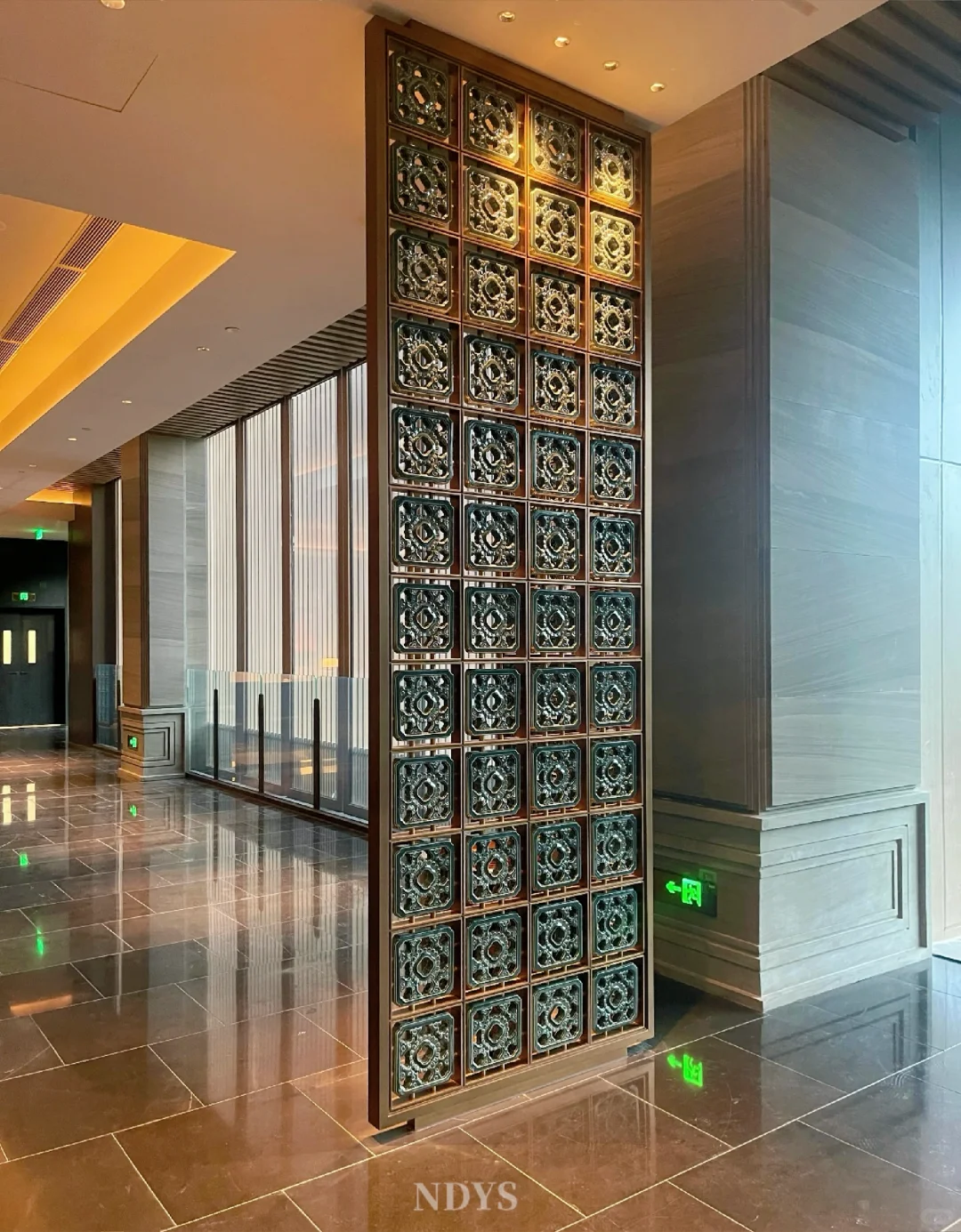 中式美学｜琉璃釉陶瓷砖屏风