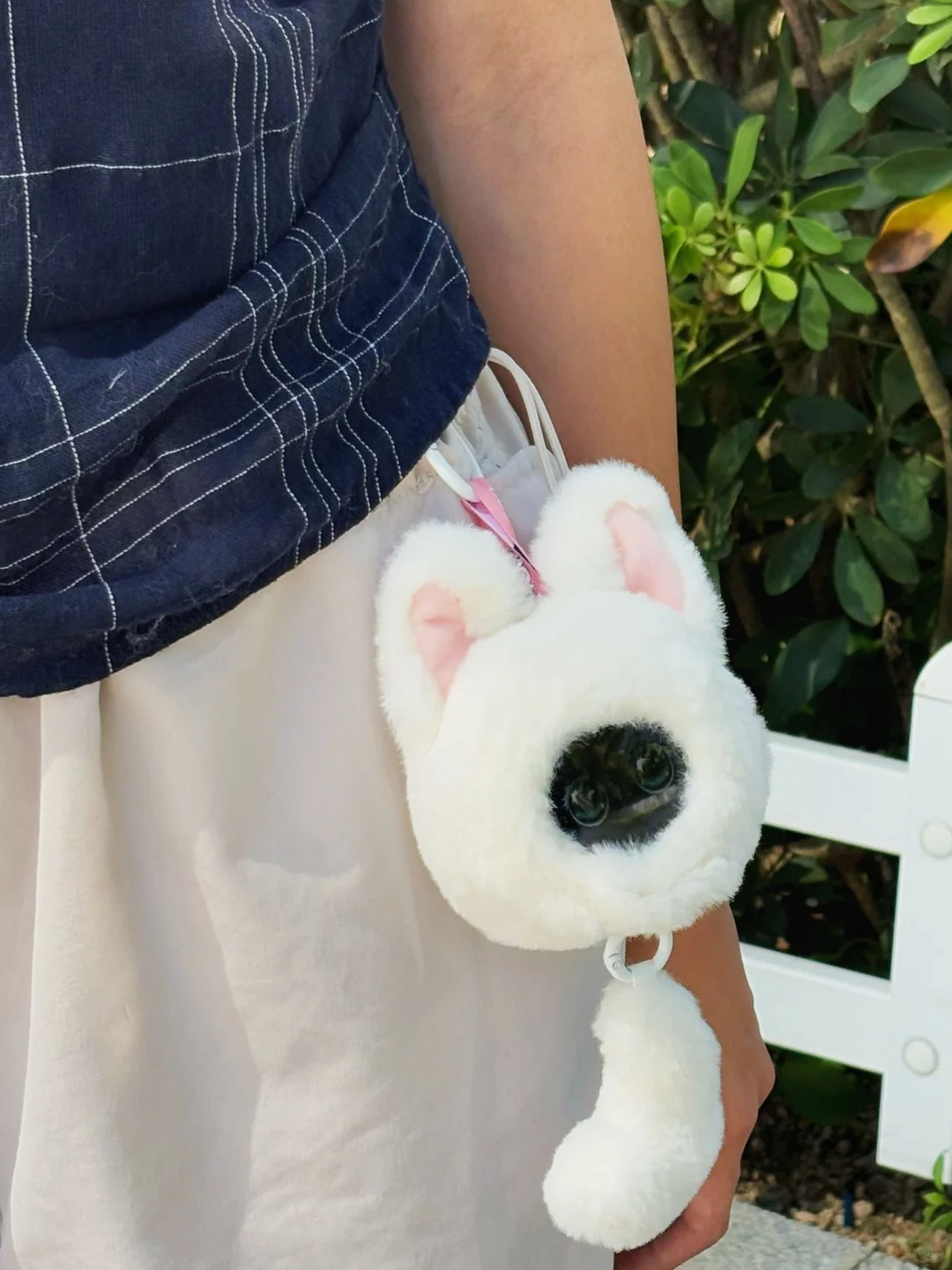 不到四张拿下回头率爆高的AI机器人！