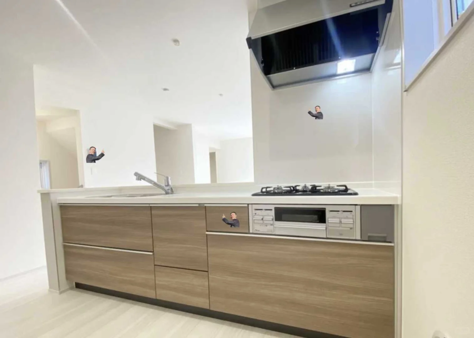 售新一户建112平，八潮23分2980W一车位 ?