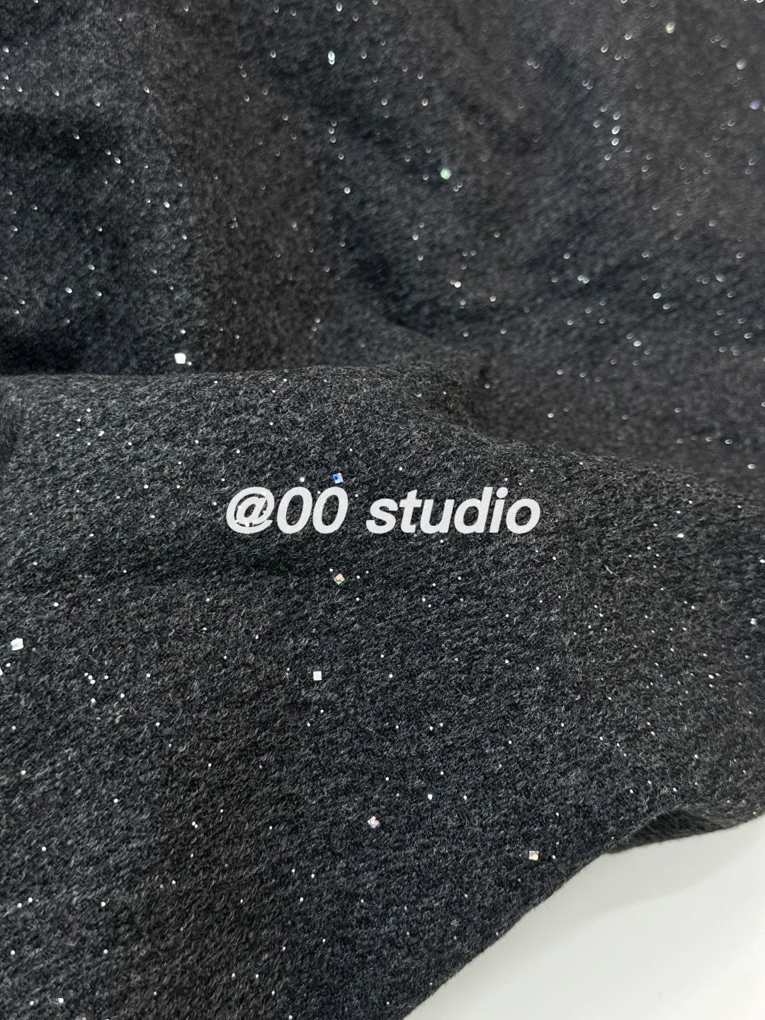 很有质感的树纹呢撒银｜秋冬面料外套or短裤