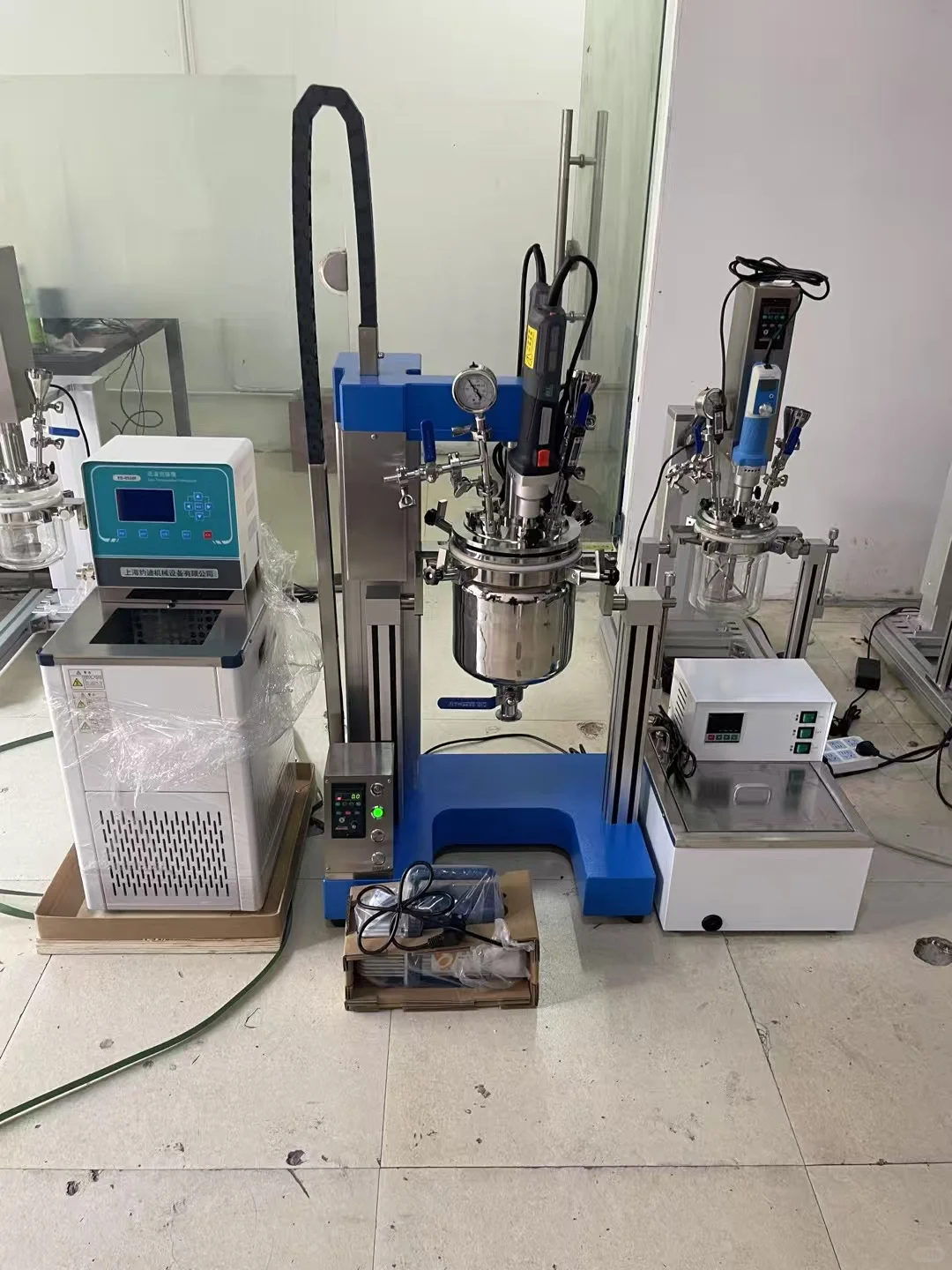 真空均质乳化机实验室不锈钢反应釜恒温制冷