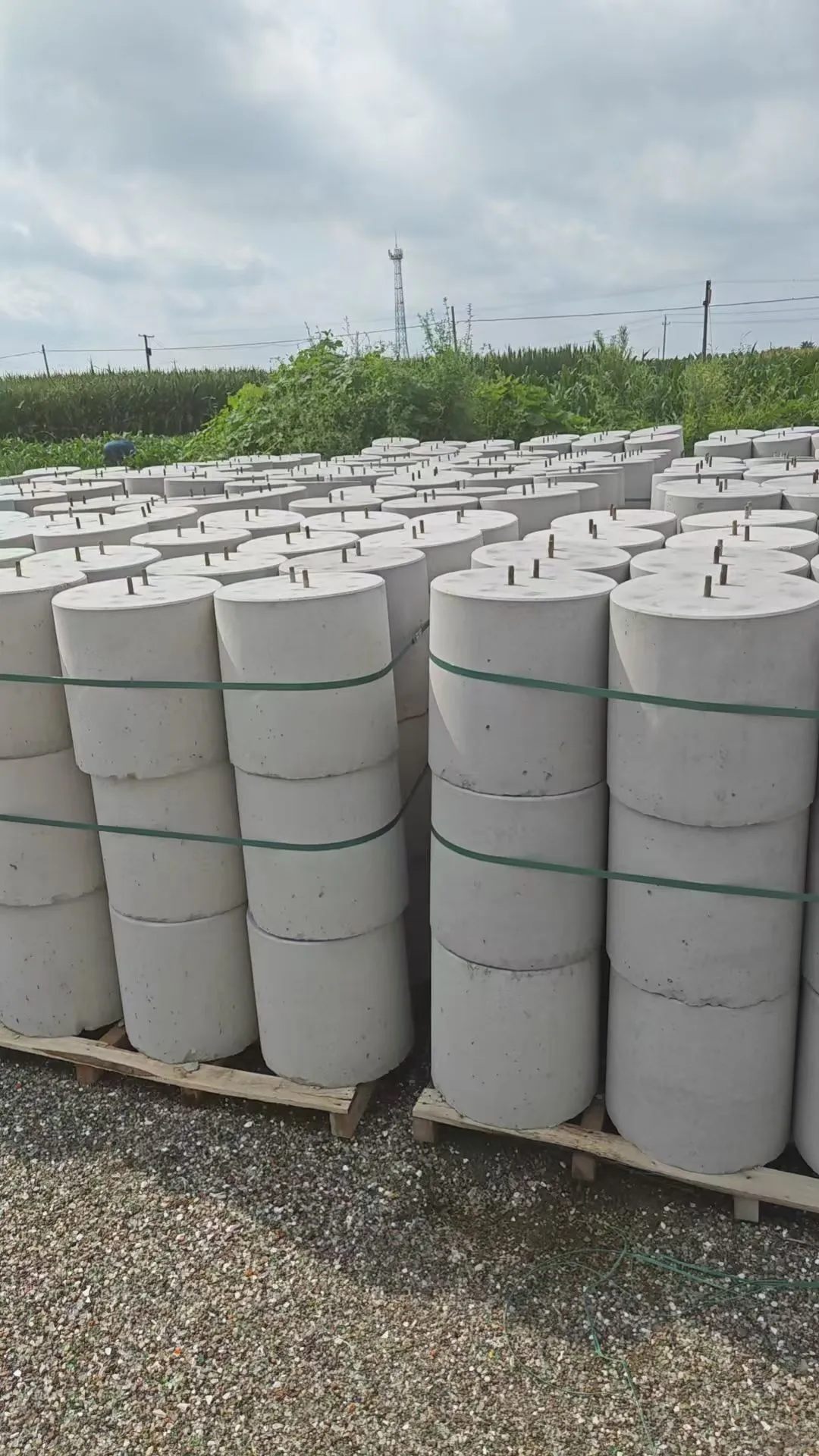 江苏安徽上海围挡水泥墩光伏墩隔离墩