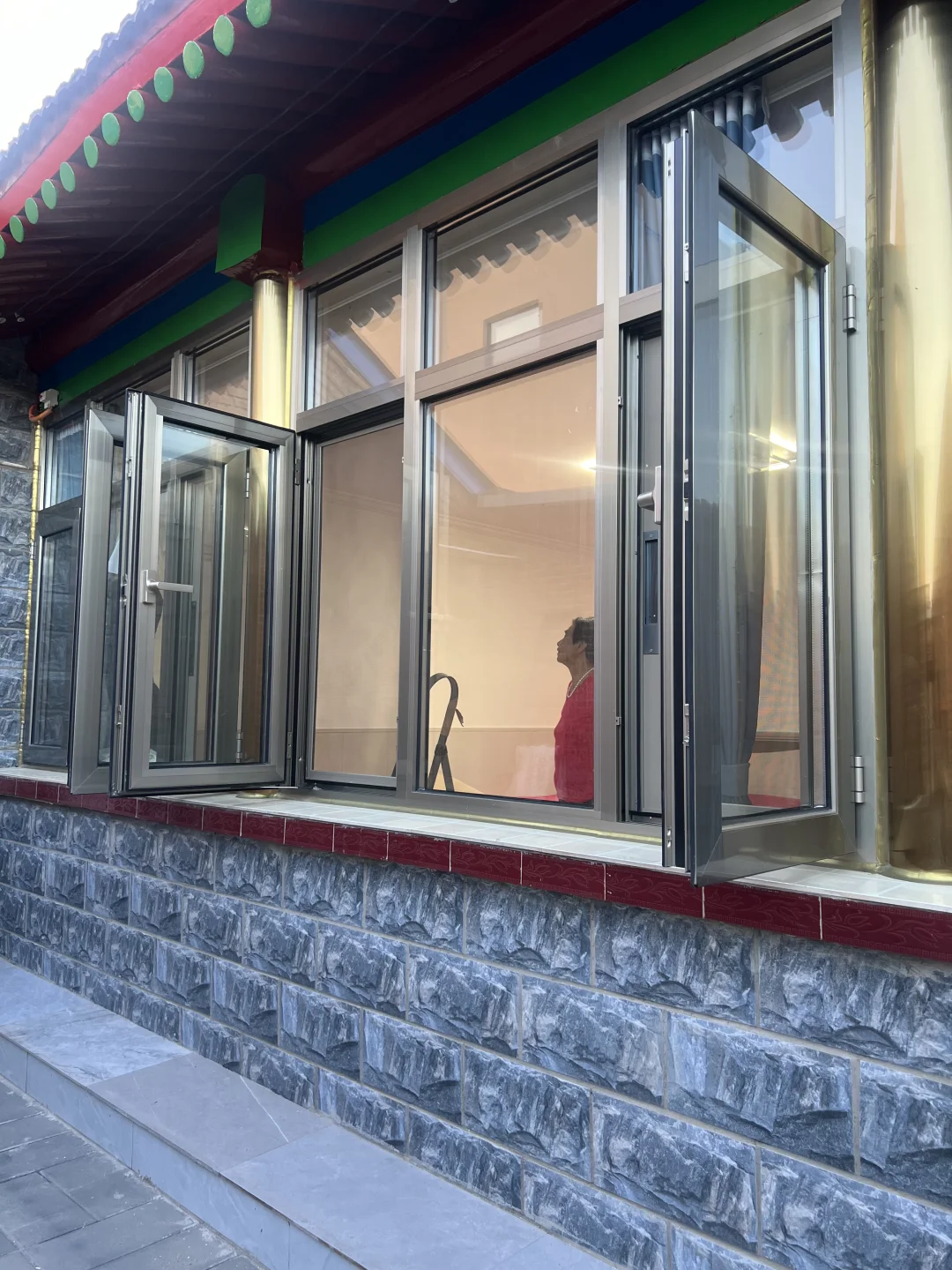 乡村小院门窗大改造