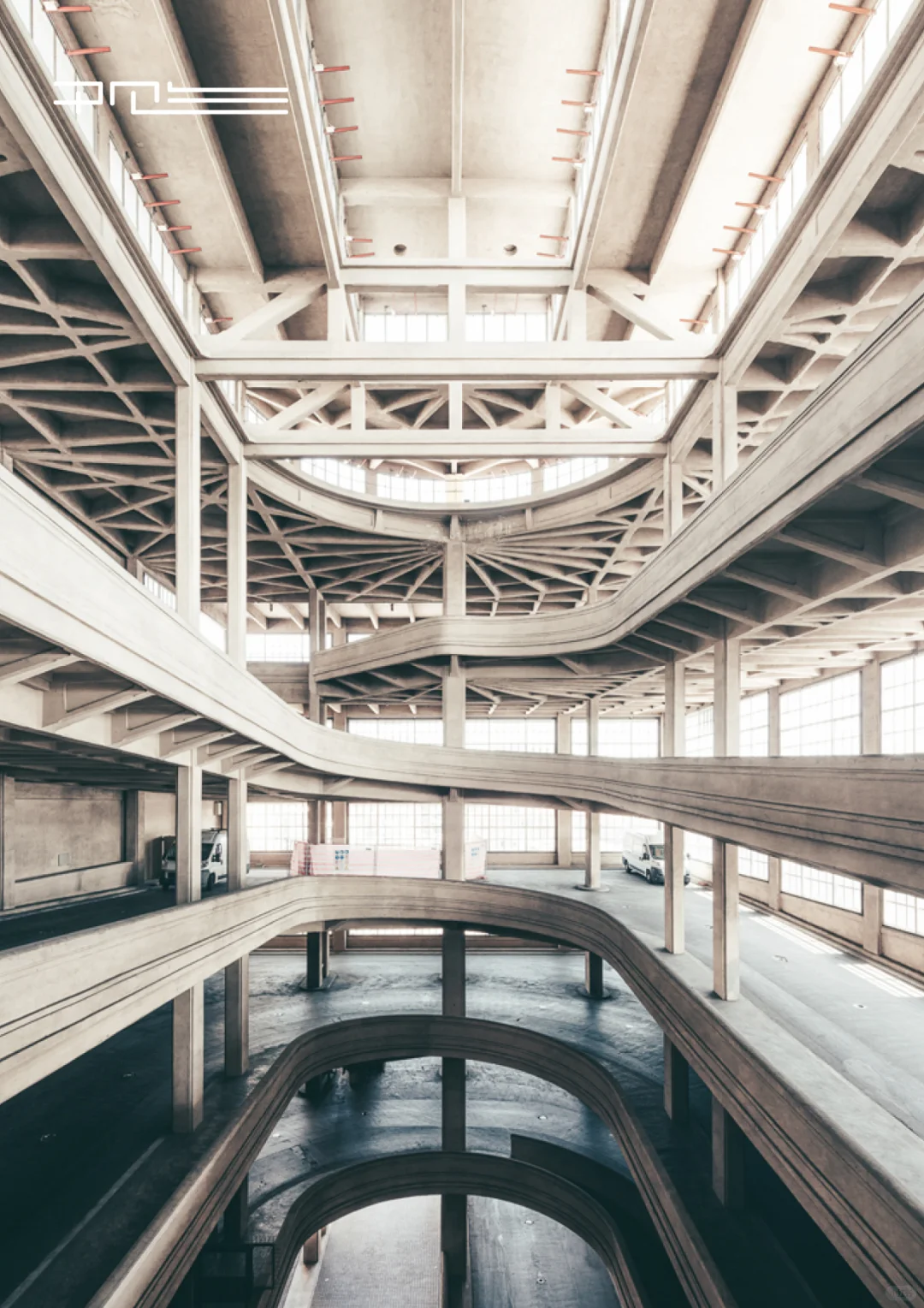 百年前的汽车工厂屋顶可以开车兜风??