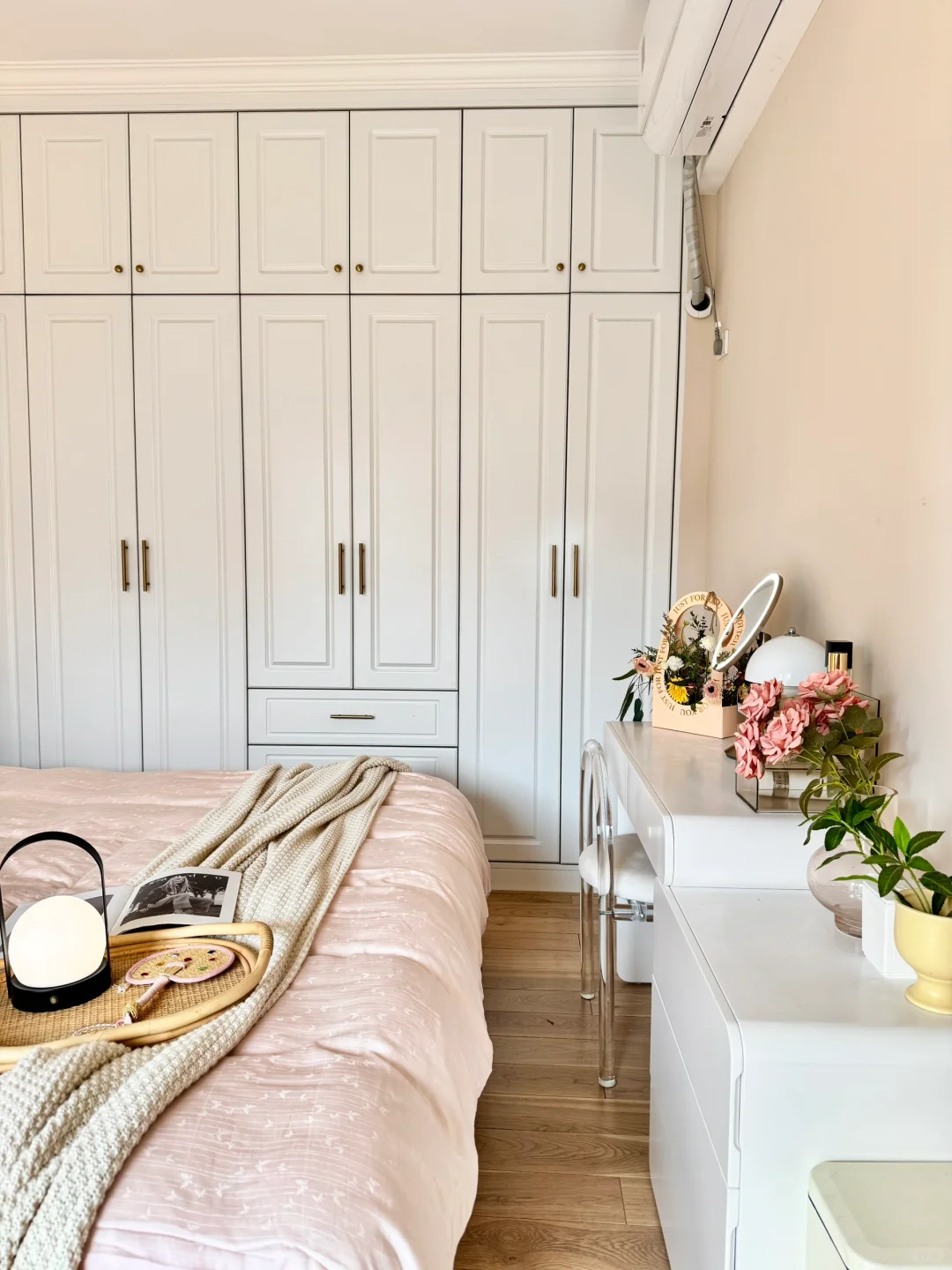 不听劝，打柜子坚决不要叠放区，全部做挂衣区