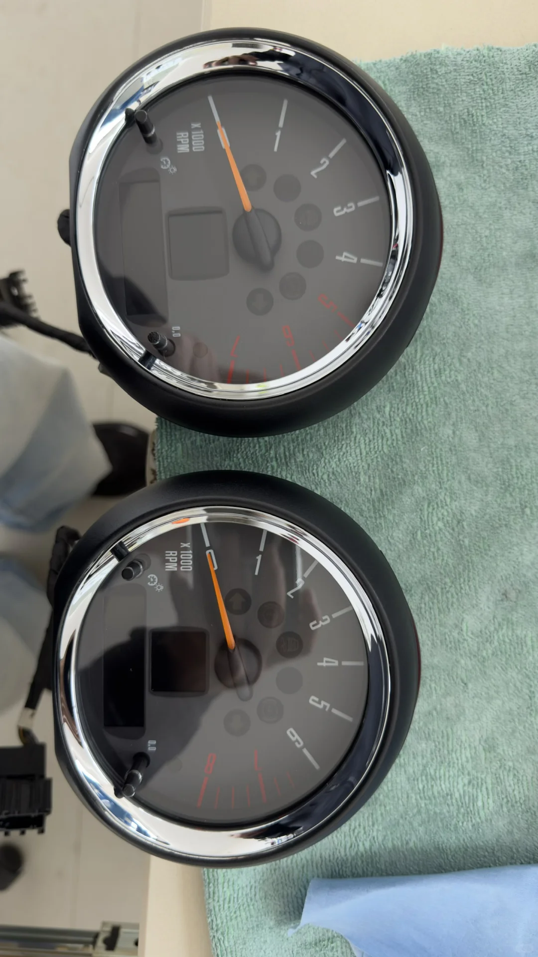 终于迷你更换了满血仪表！