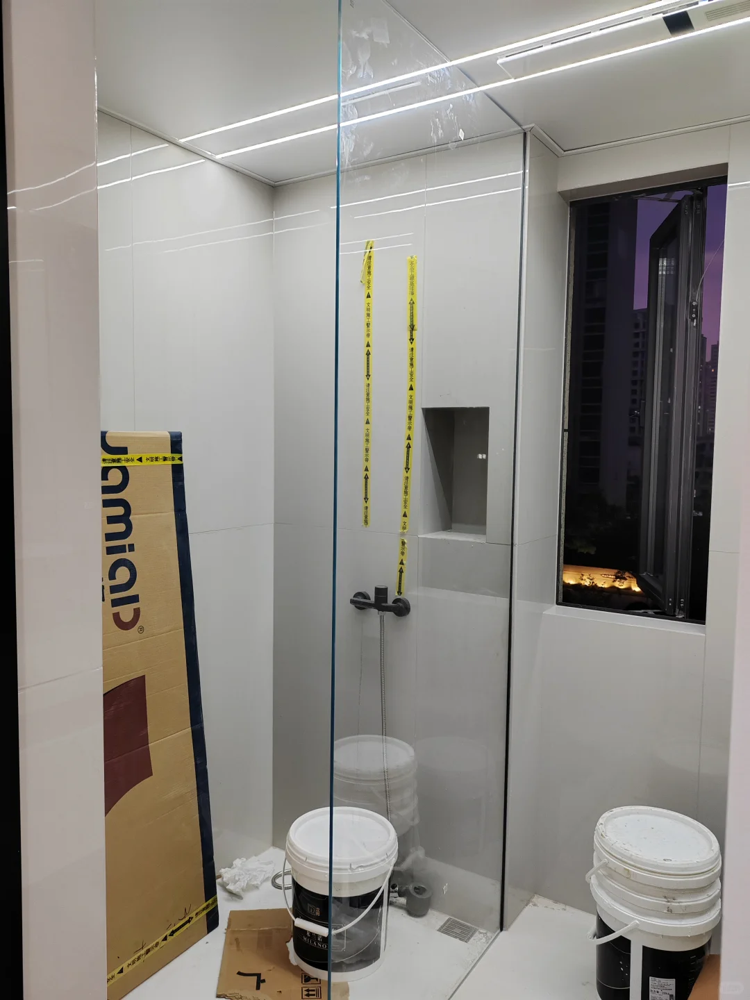 玻璃隔断淋浴房隔断8mm超白玻