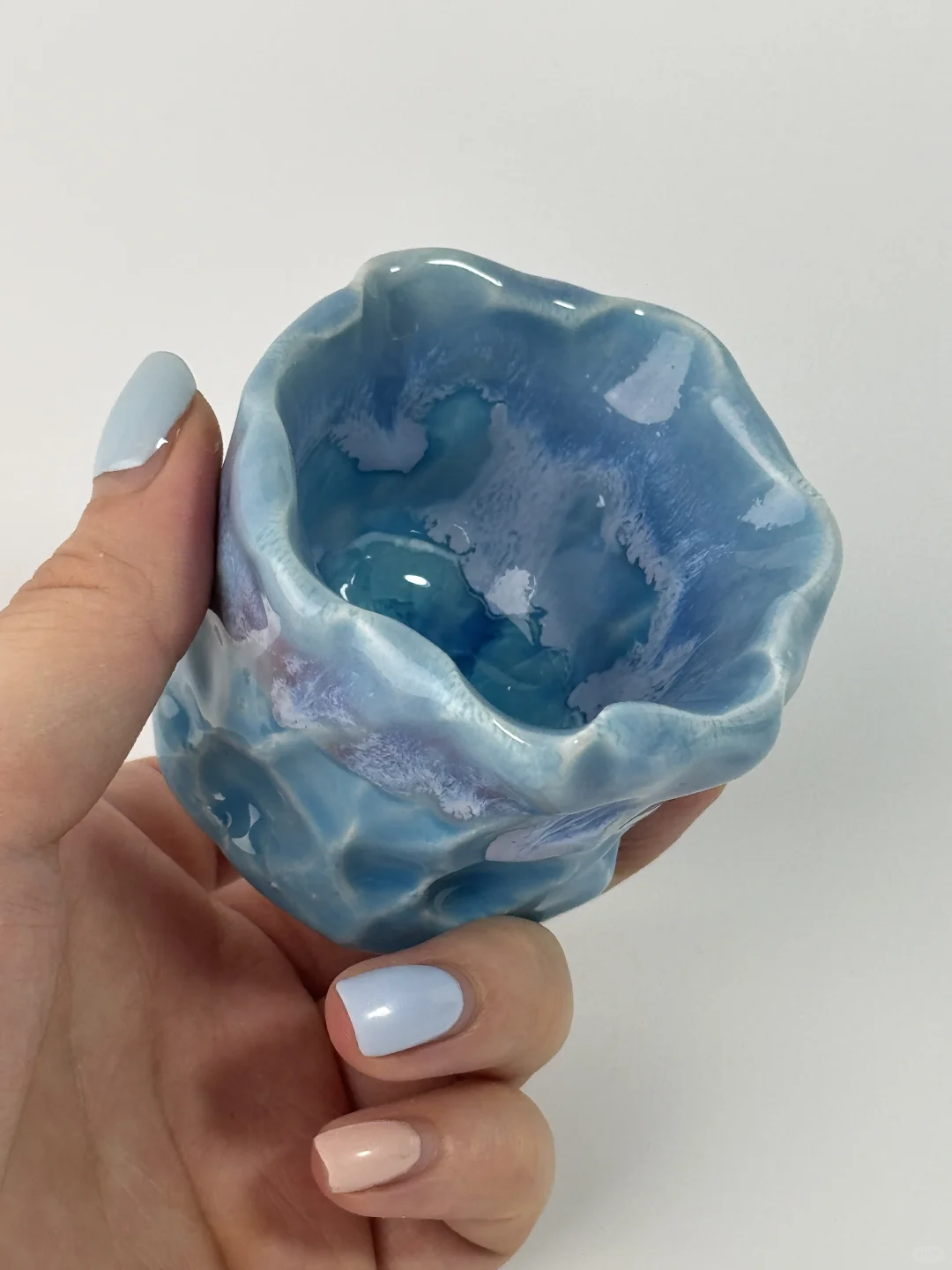 当蓝与白相遇，诞生这杯海洋与云朵