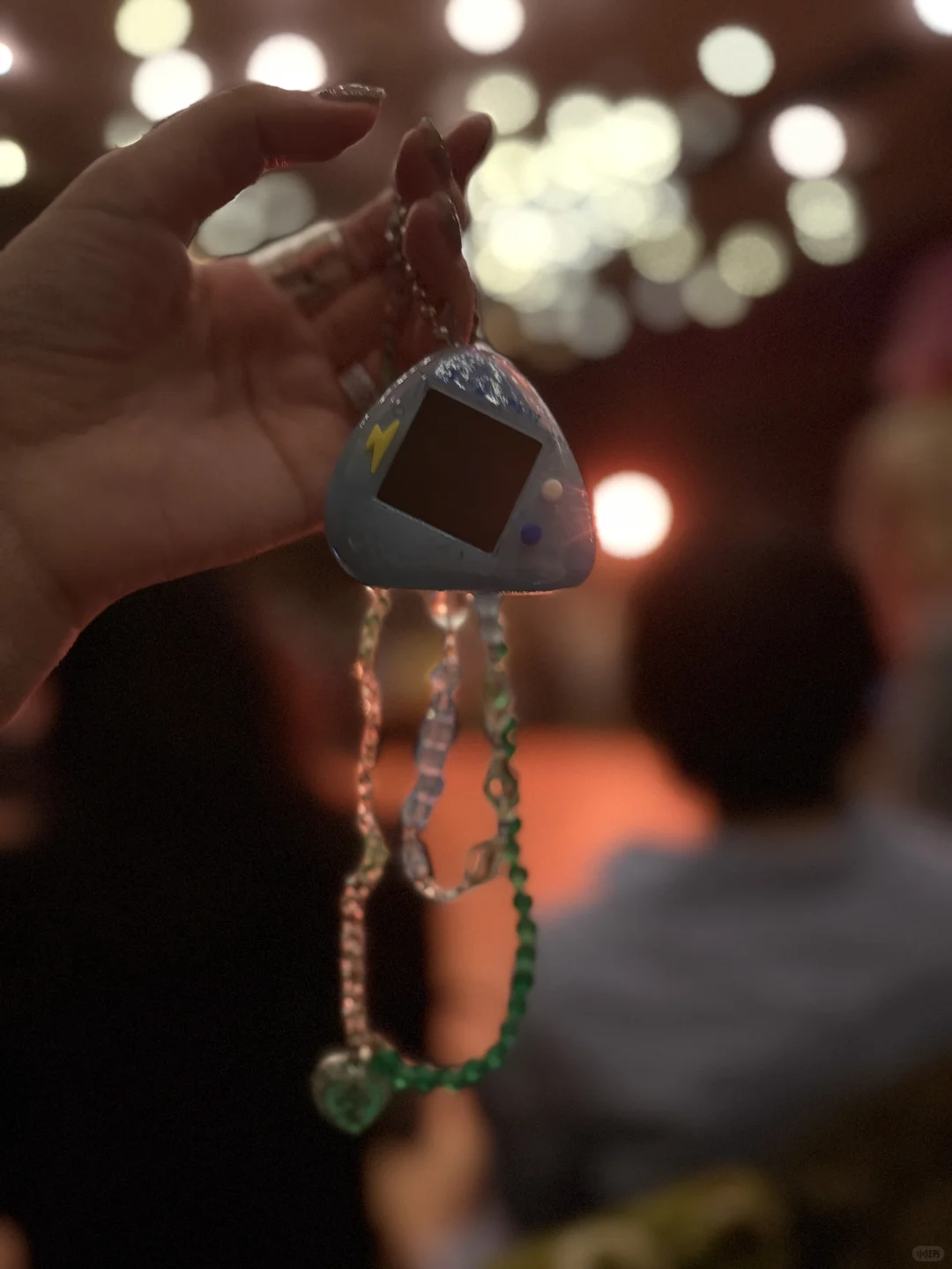 一只会发光?的电子宠物