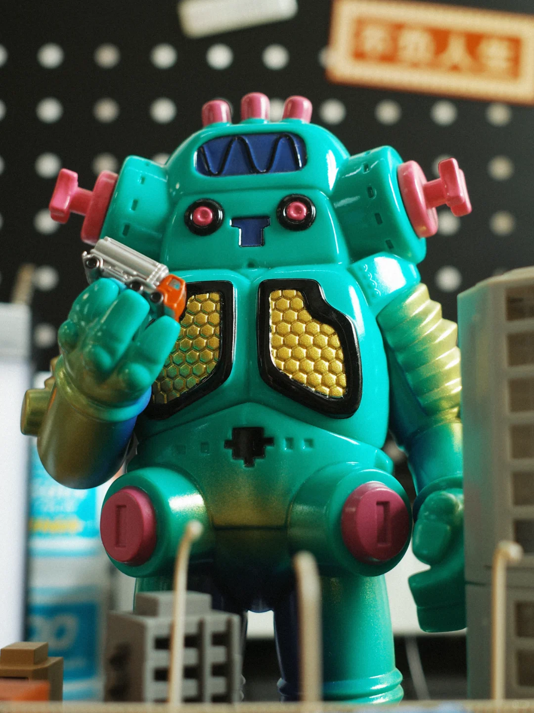 快逃? 中古怪兽来袭❗️