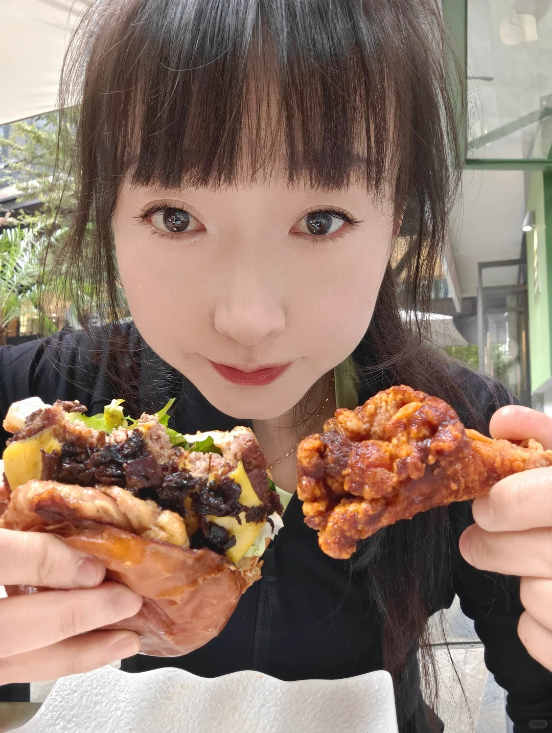 汉堡节能唯1️⃣坐着吃的❗吃完还打包?