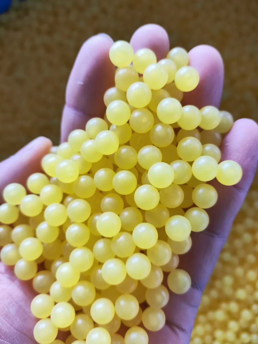 pom精密塑料实心球源头工厂定制批发