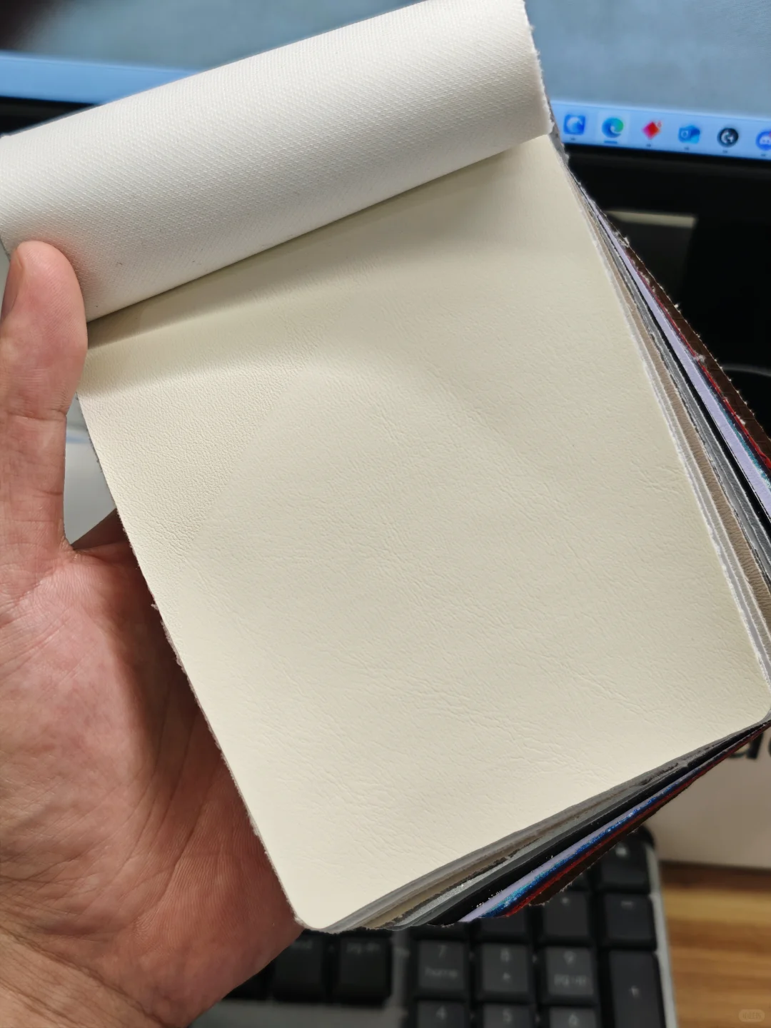 ?CMF｜未来材料之有机硅高性能皮革