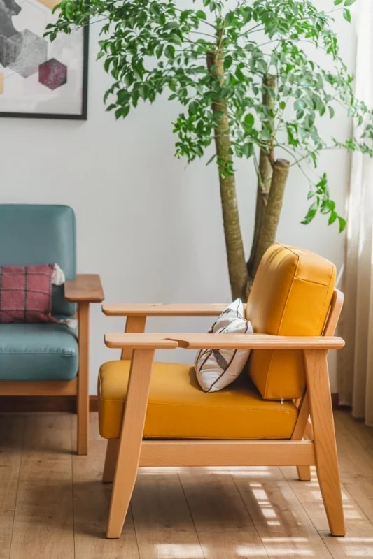 把爱与温暖装进细节里｜榉木宽扶手沙发