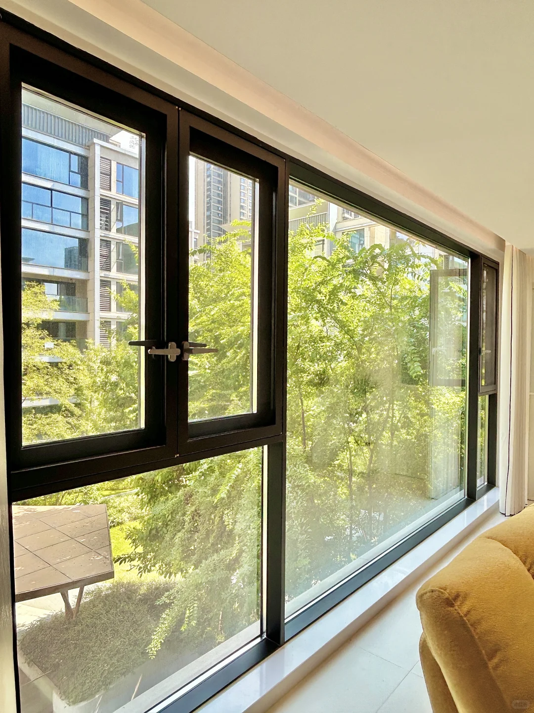 1.4w搞定13平封窗，现在人见人夸?