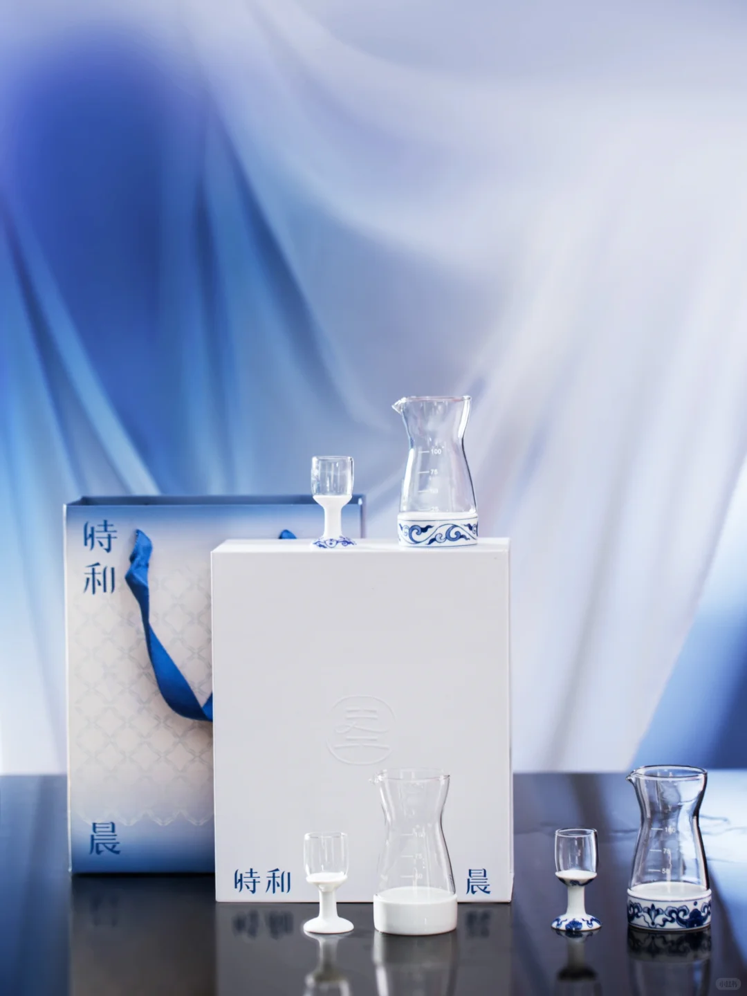 当景德镇青花遇见玻璃?微醺时刻从此封