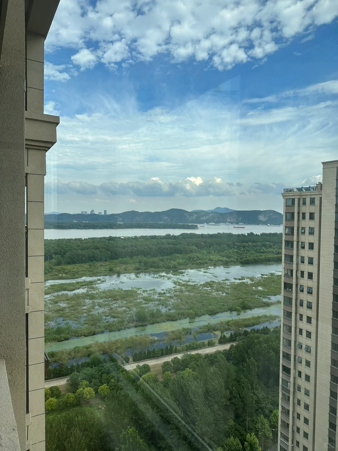 落地窗让家的幸福感加倍⬆️送上封窗攻略