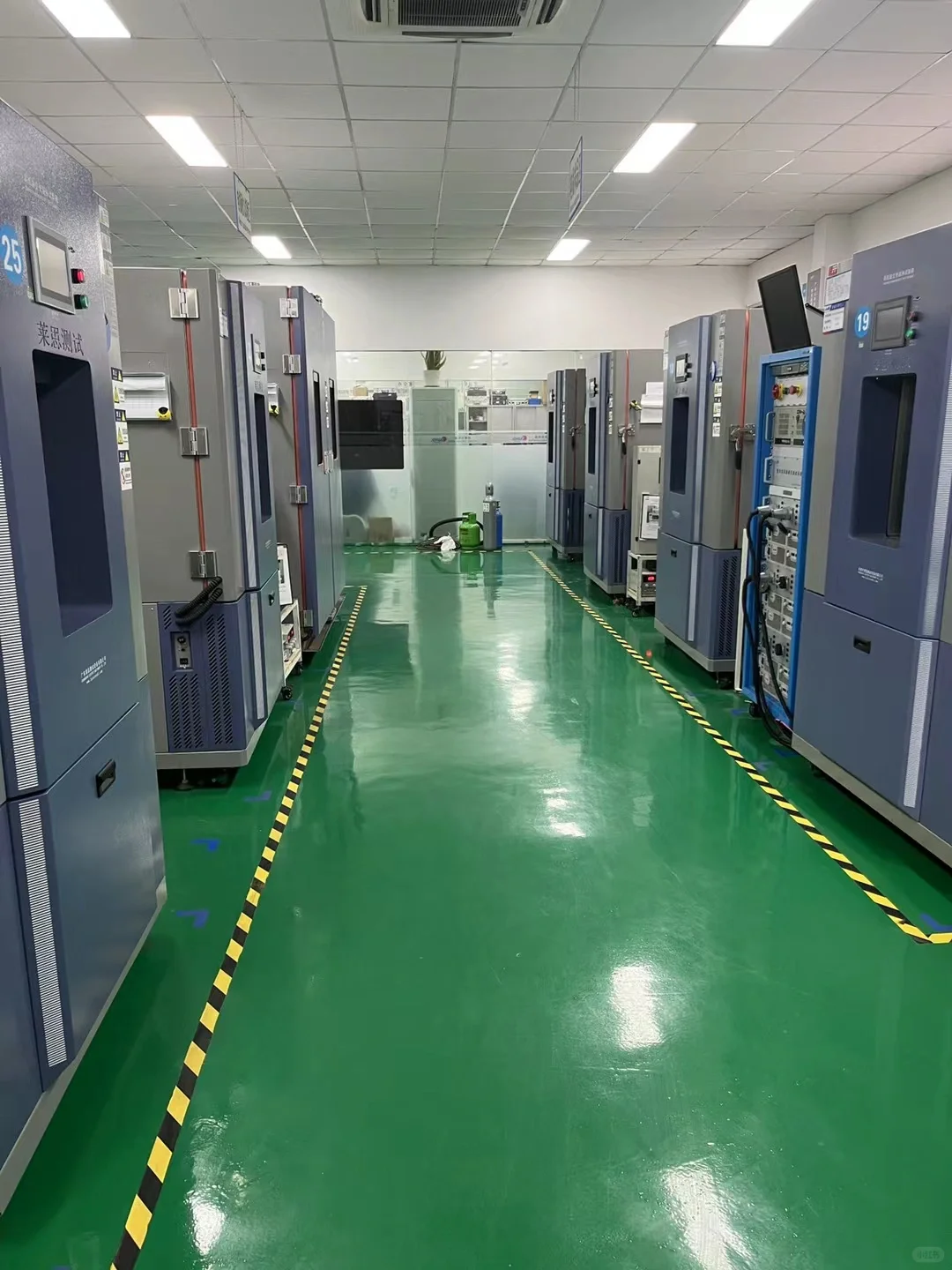 汽车零部件实验室恒温恒湿箱高低温实验