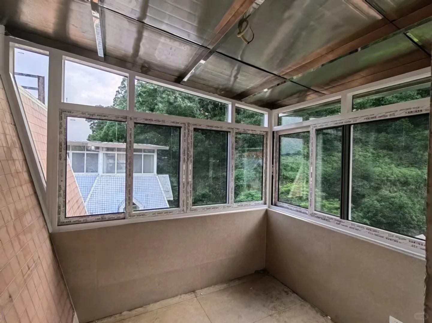 438一方断桥平开窗封阳台隔音隔热平开窗