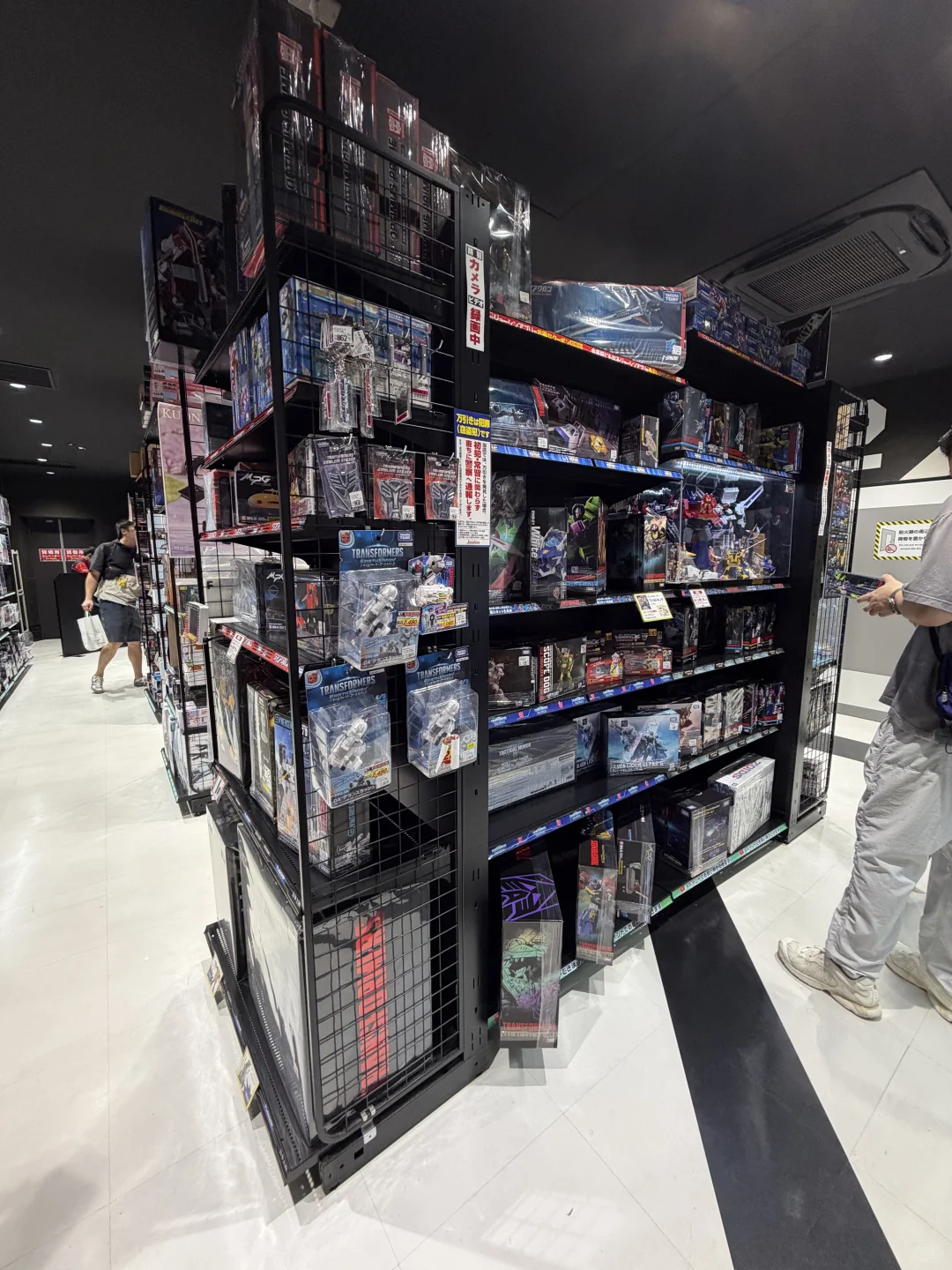 逛完大阪东京玩具店极力推荐买变形金刚去这