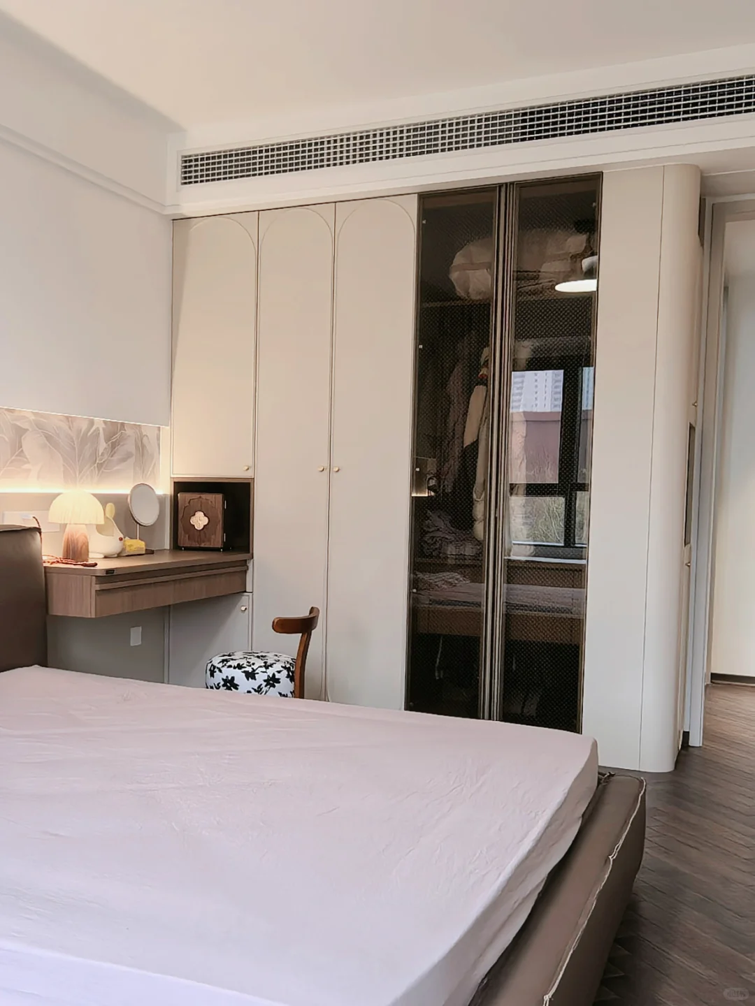 ?18款衣柜落地实景,推给近期做衣柜的人!