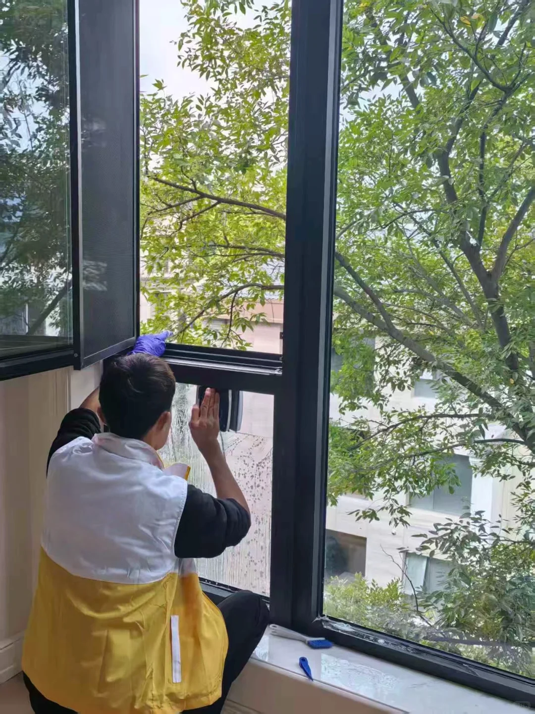 当擦玻璃变成我主要的收入来源