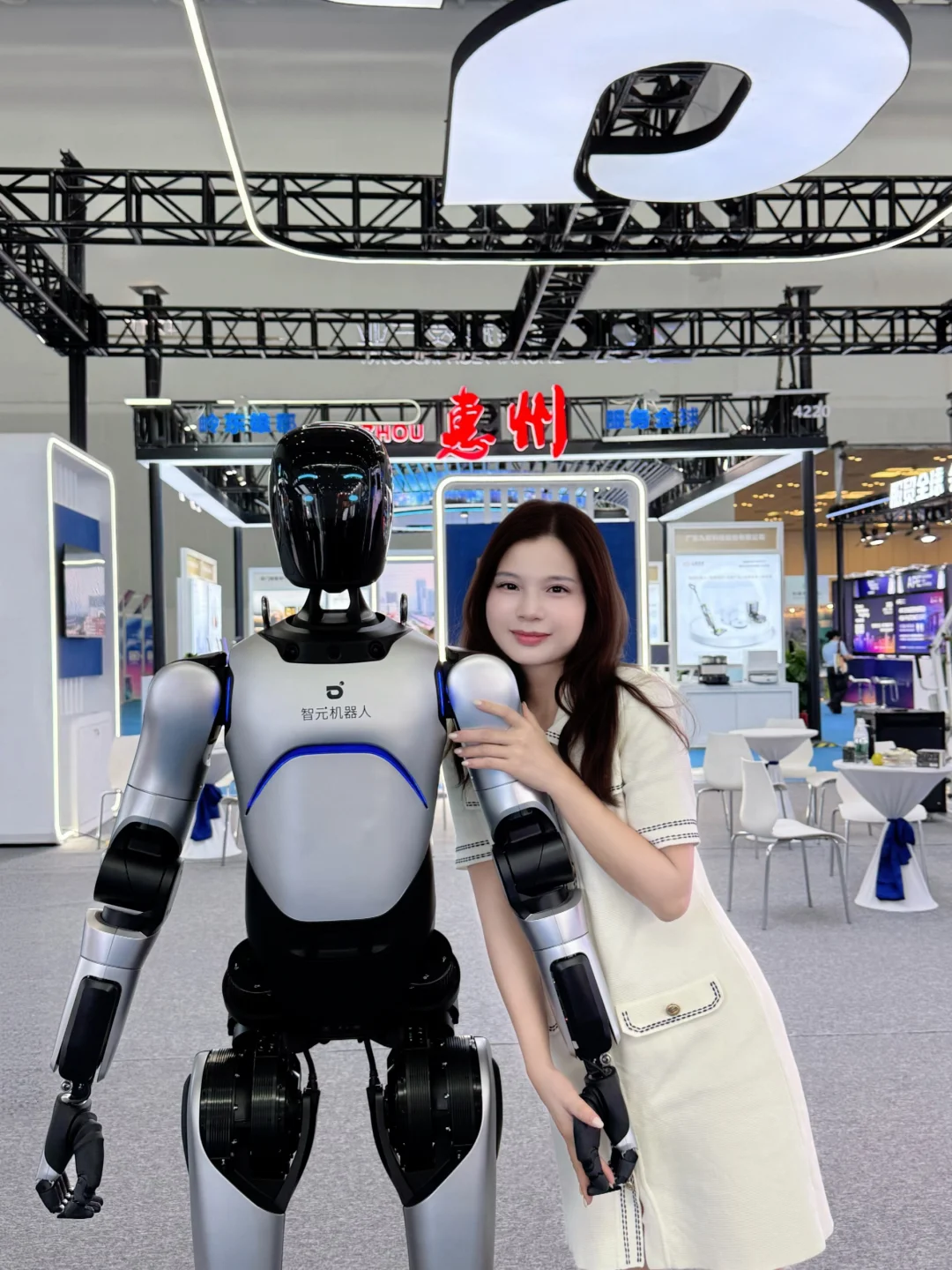 爆款展会回归?ai打开新世界大门!