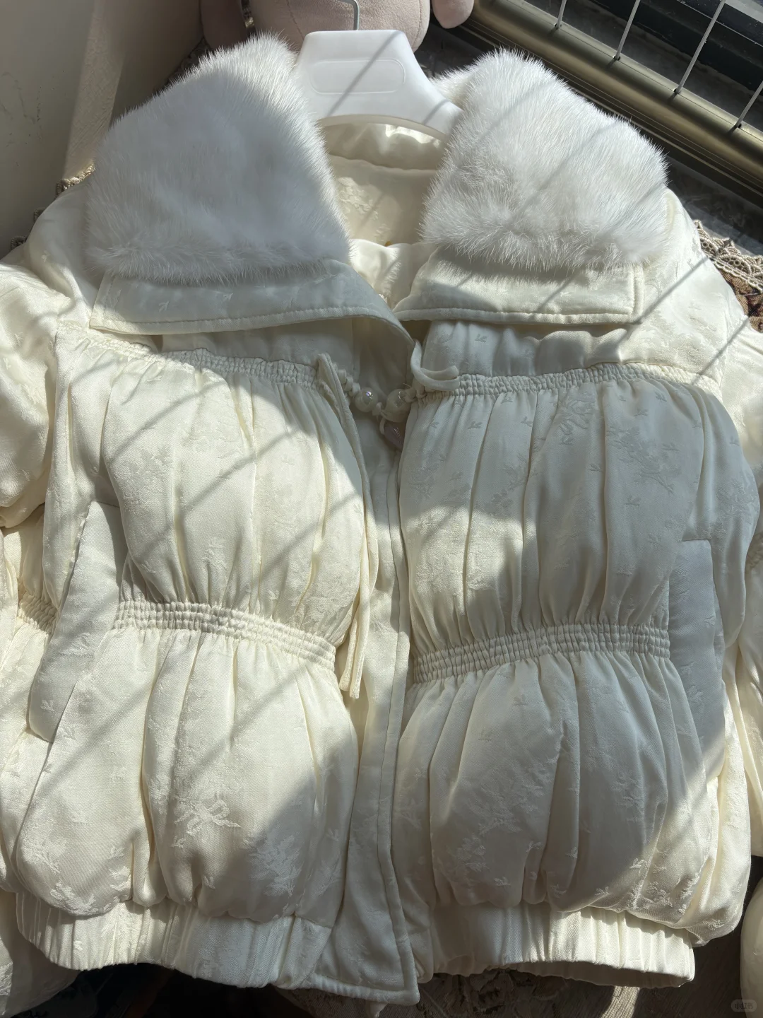 ➗除水貂领桑蚕丝鹅绒服