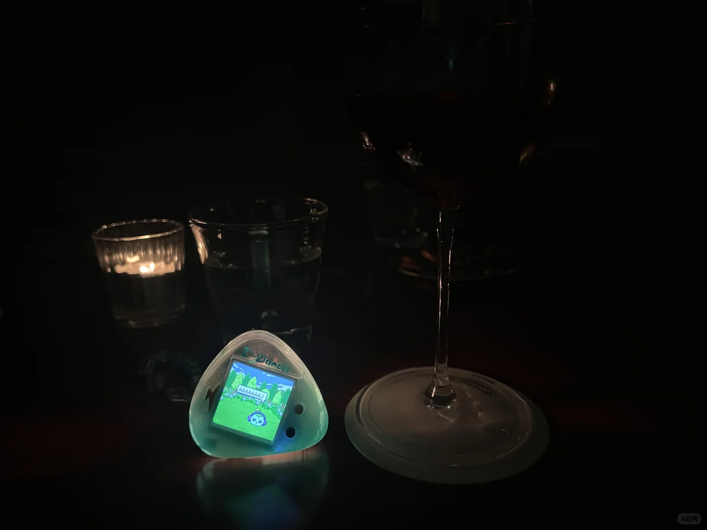 一只会发光?的电子宠物