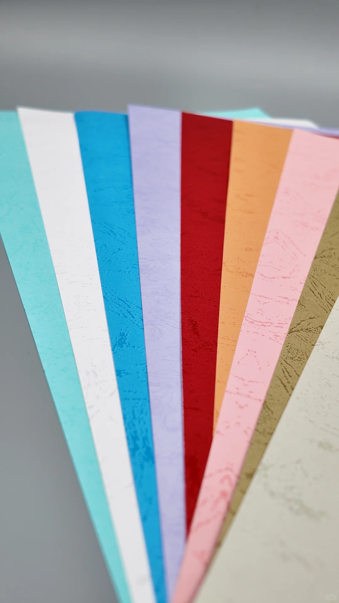 来自打印工厂认证的超特别的纸张—皮纹纸