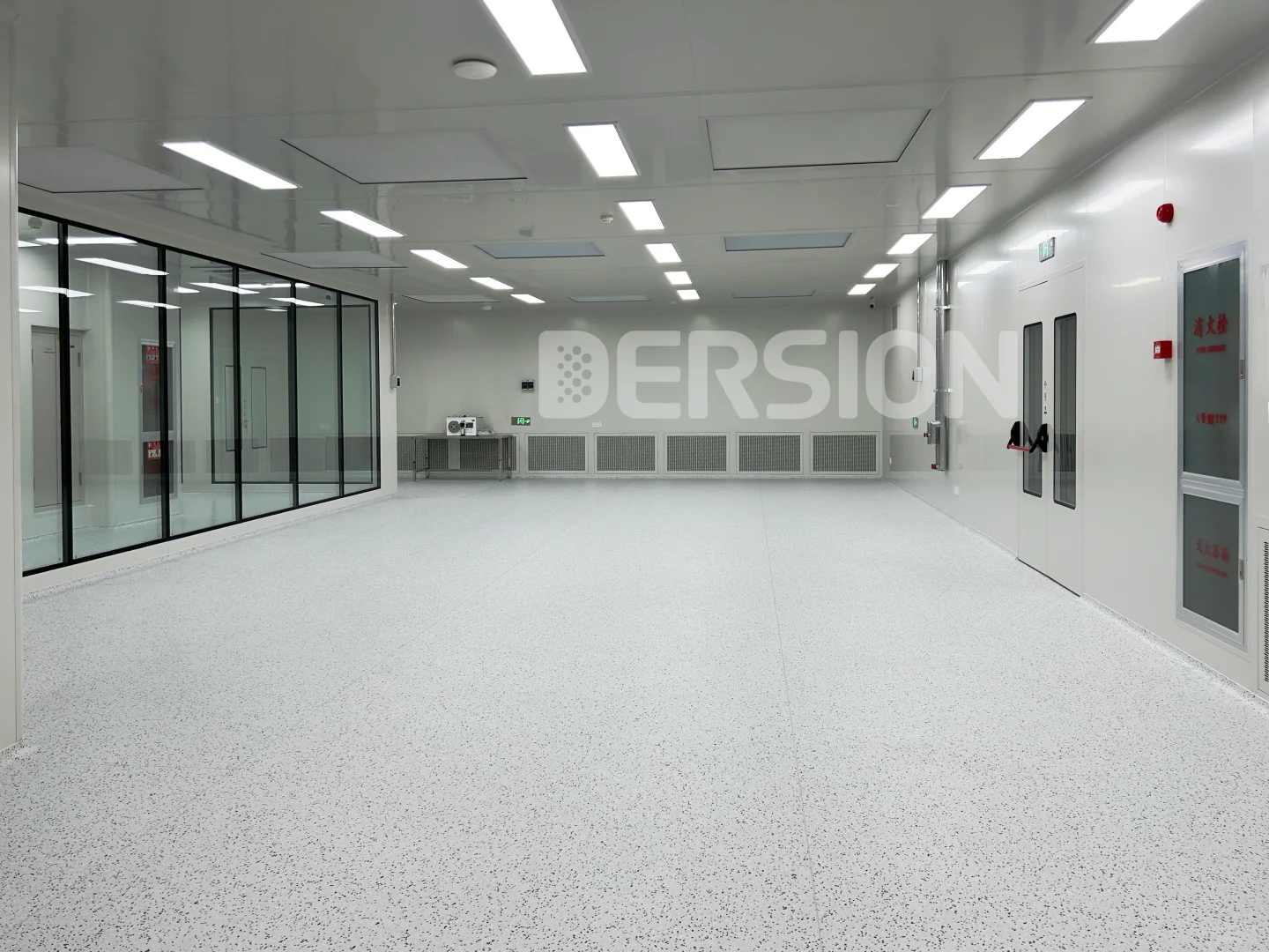 杭州340平米千级恒温恒湿芯片洁净室
