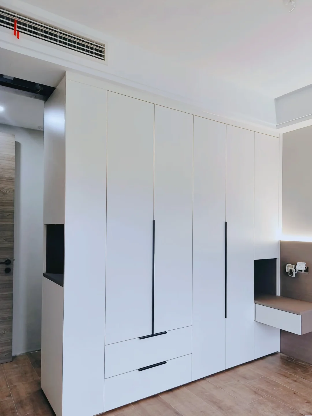 ?18款衣柜落地实景,推给近期做衣柜的人!